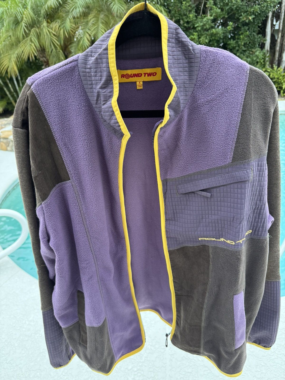 Round Two Round Two Fleece *RARE* Size US L / EU 52-54 / 3 - 3 Thumbnail