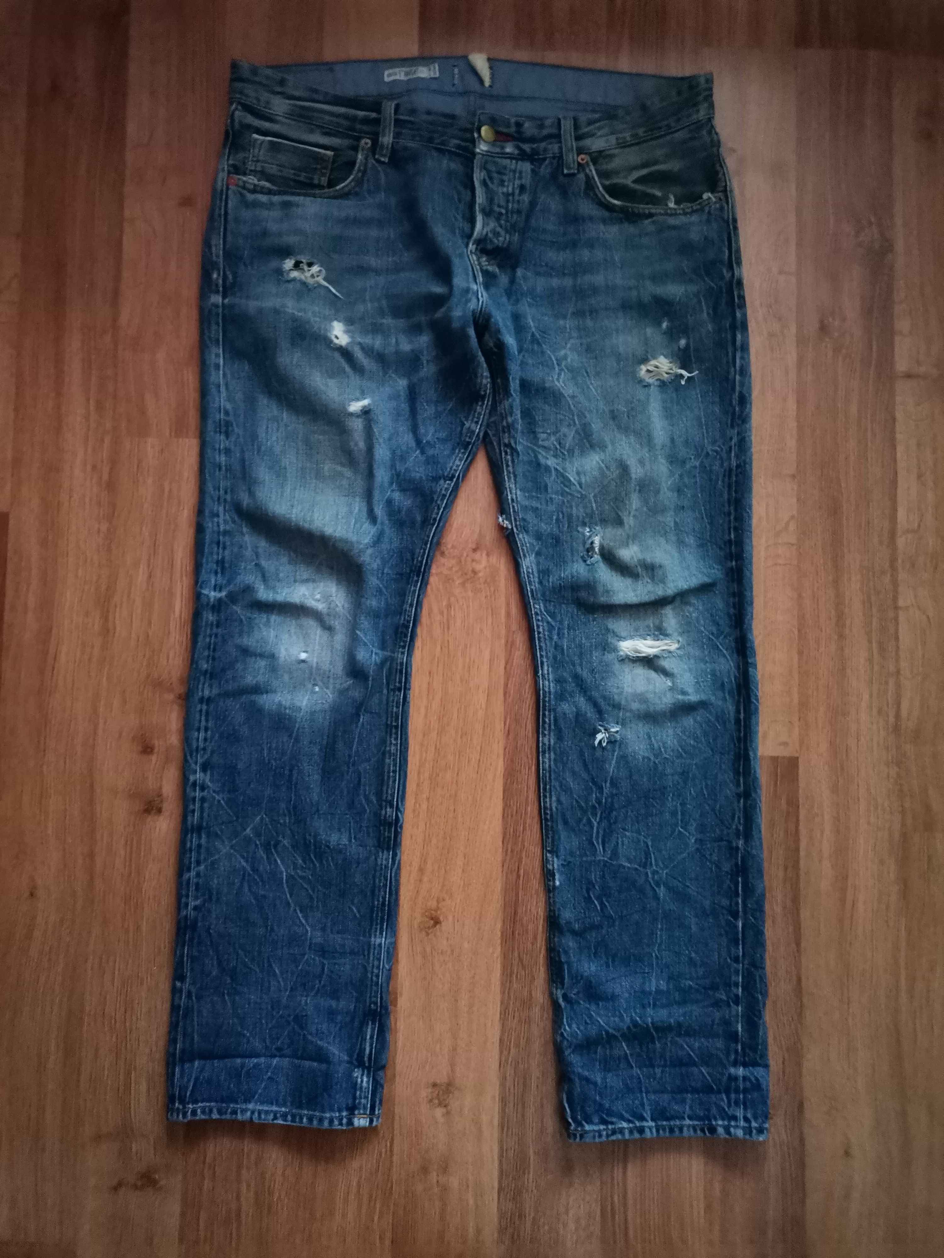 Tommy Hilfiger Tommy Hilfiger Distressed Jeans Size US 36 / EU 52 - 1 Thumbnail
