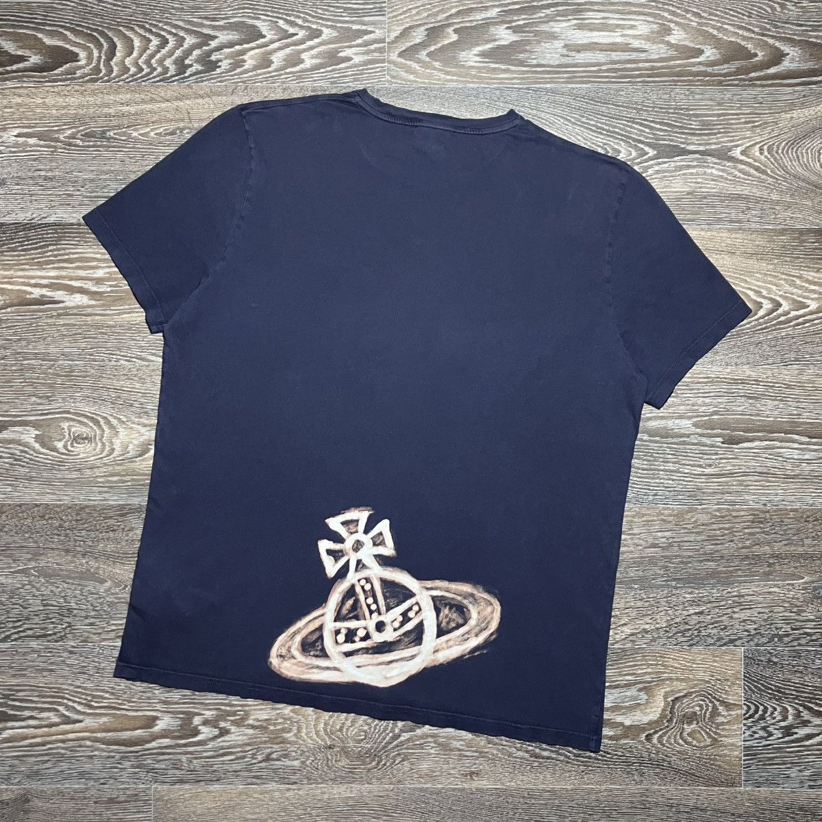 Vivienne Westwood VIVIENNE WESTWOOD Big Orb Custom Hand Painted Logo T-shirt Size US XL / EU 56 / 4 - 1 Thumbnail