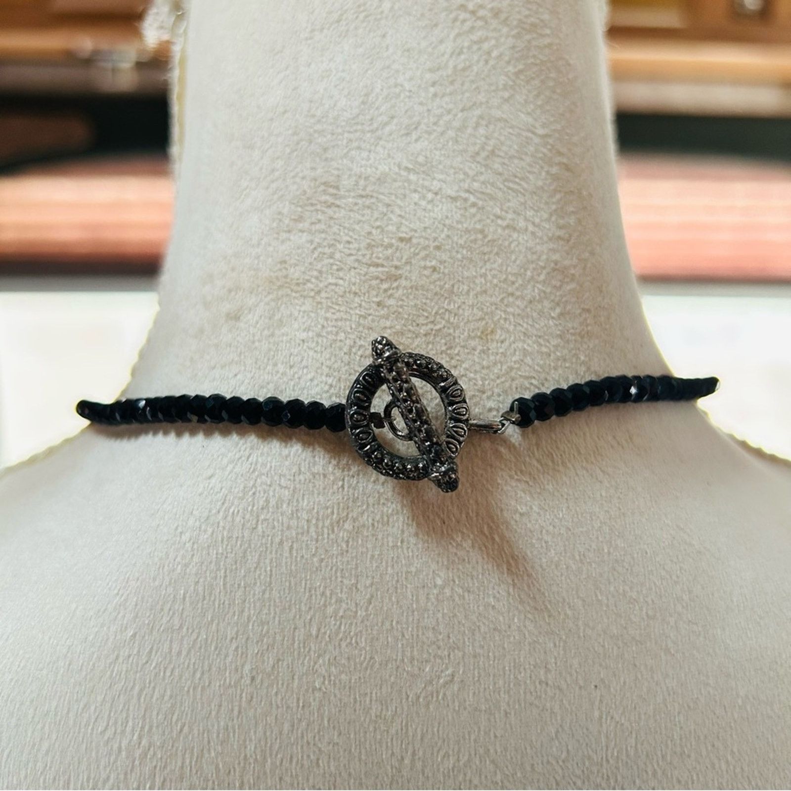 Handmade Handcrafted jet black rhondelle genuine pearl necklace Size ONE SIZE - 4 Thumbnail