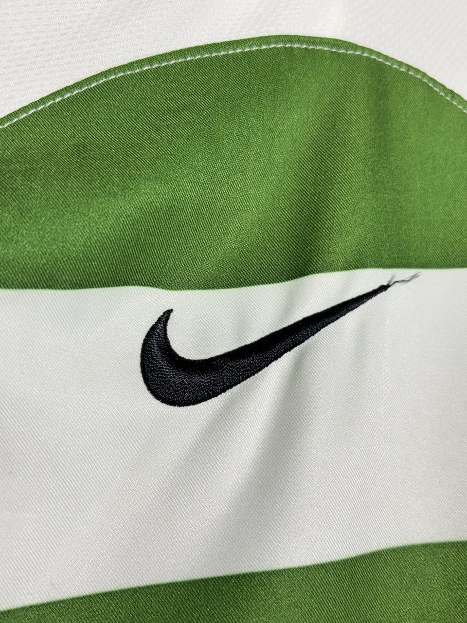 Nike 2009 Vintage Nike Celtic Soccer Jersey Carling Scottish Size US XL / EU 56 / 4 - 9 Thumbnail
