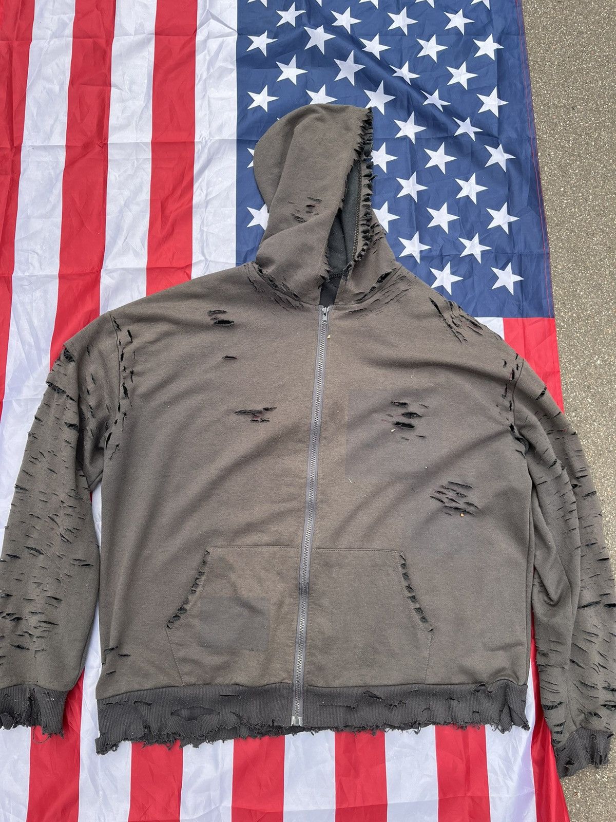 Vintage Custom 00s Distressed Zip Hoodie Size US L / EU 52-54 / 3 - 4 Thumbnail