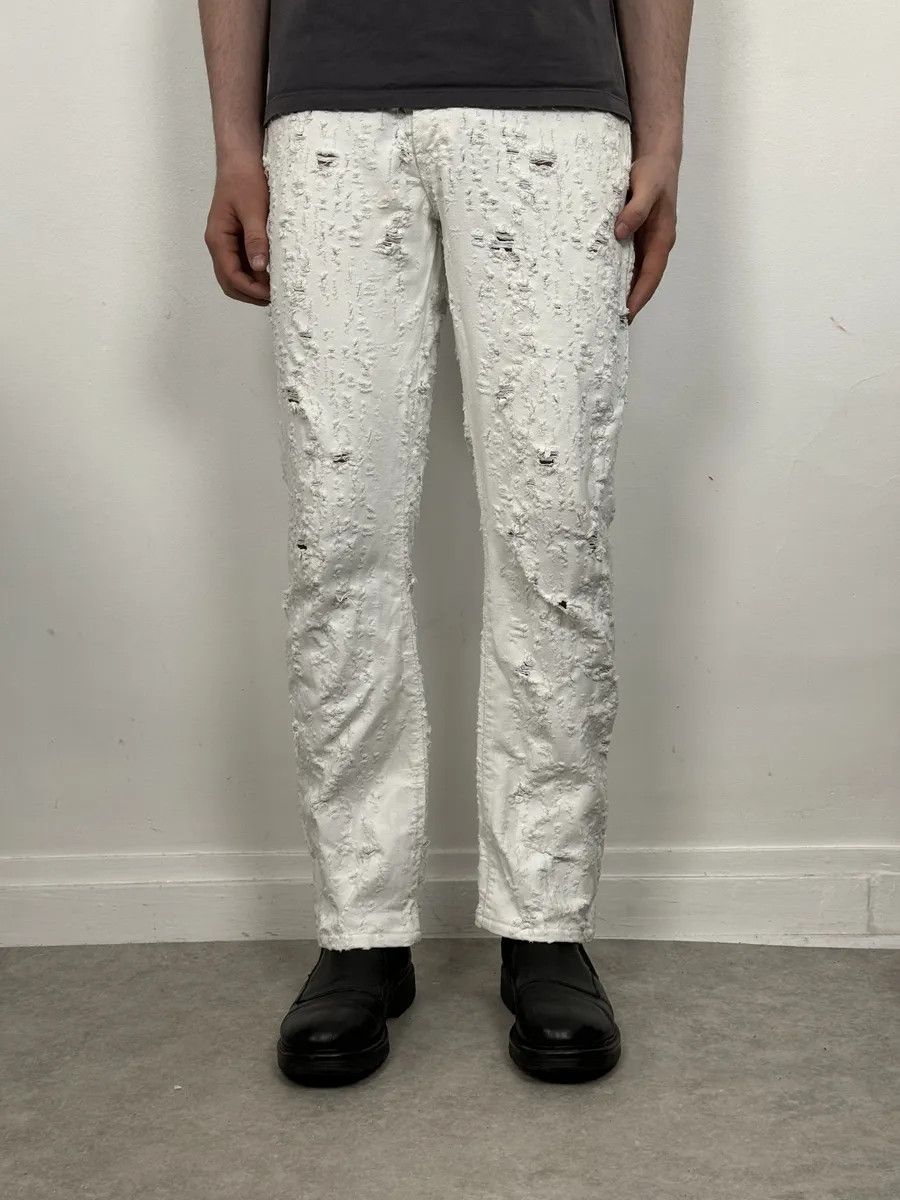 Versace 2000s Versace White Distressed Denim Jeans Size US 32 / EU 48 - 1 Thumbnail