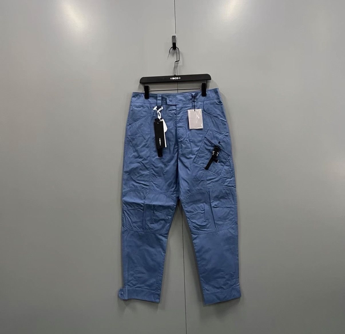 Dior Dior blue lock-detail cargo trousers J41 Size US 34 / EU 50 - 1 Thumbnail