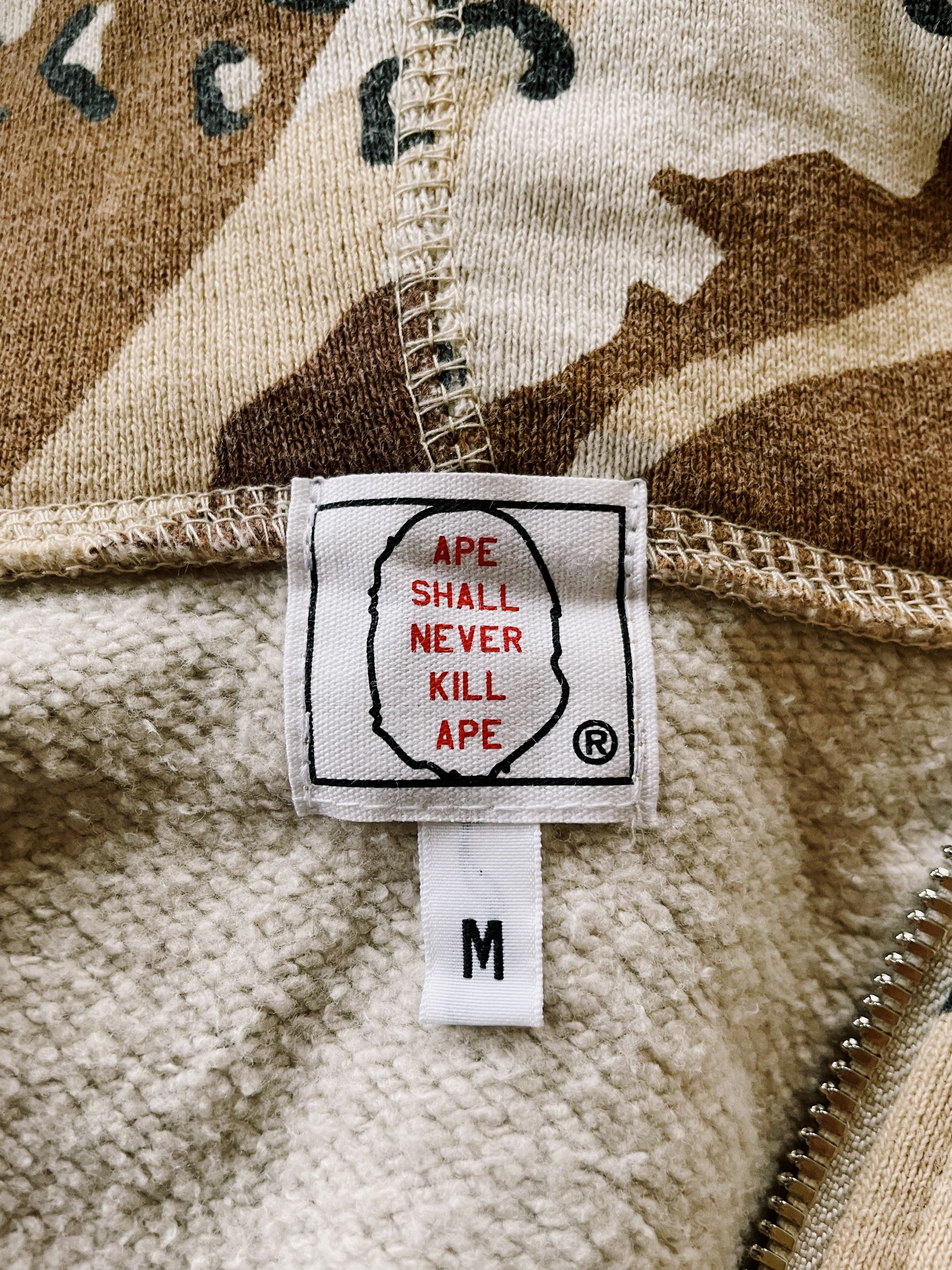 Bape Vintage Early Y2K Bape A Bathing Ape Desert Camo Zip Hoodie Size US M / EU 48-50 / 2 - 3 Thumbnail