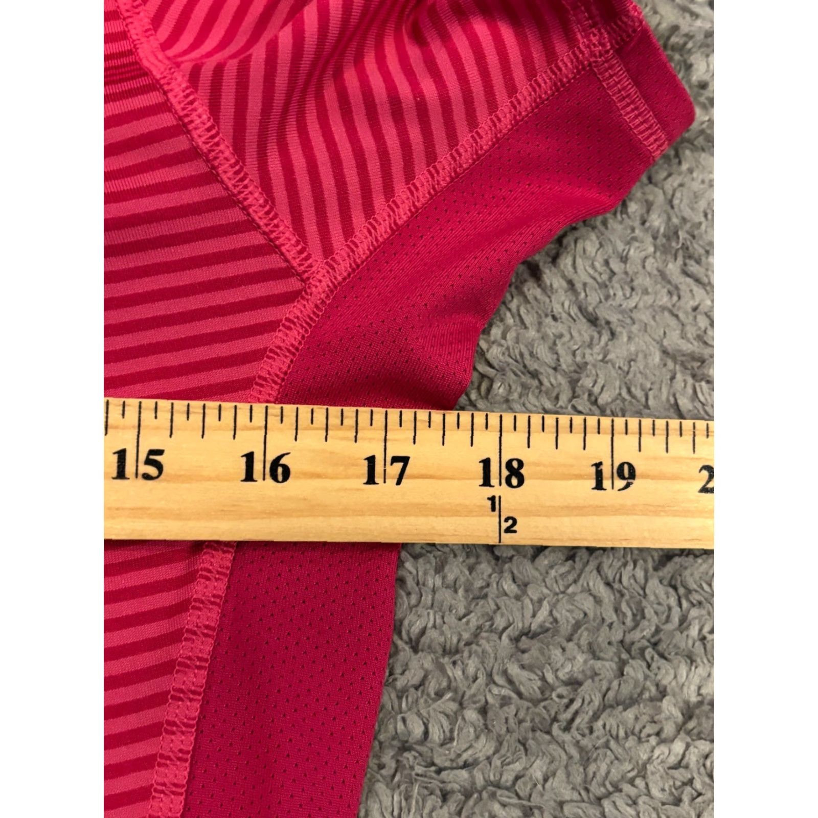 The North Face The North Face Vapor Wick Short Sleeved Top Womens Med Pink T Shirt Base Layer Size M / US 6-8 / IT 42-44 - 3 Thumbnail