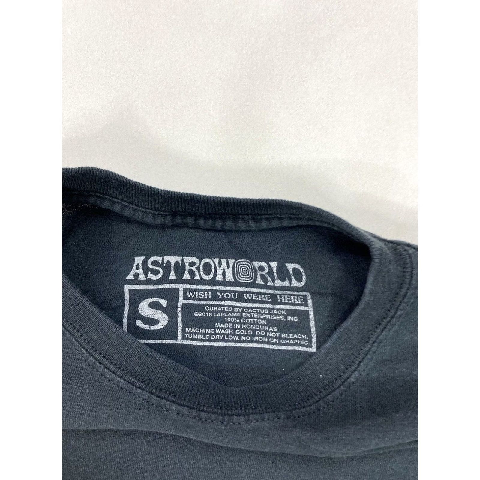 Travis Scott VINTAGE Travis Scott Enjoy The Ride Crop Graphic T-shirt Women Small Black Astroworld Size S / US 4 / IT 40 - 4 Thumbnail
