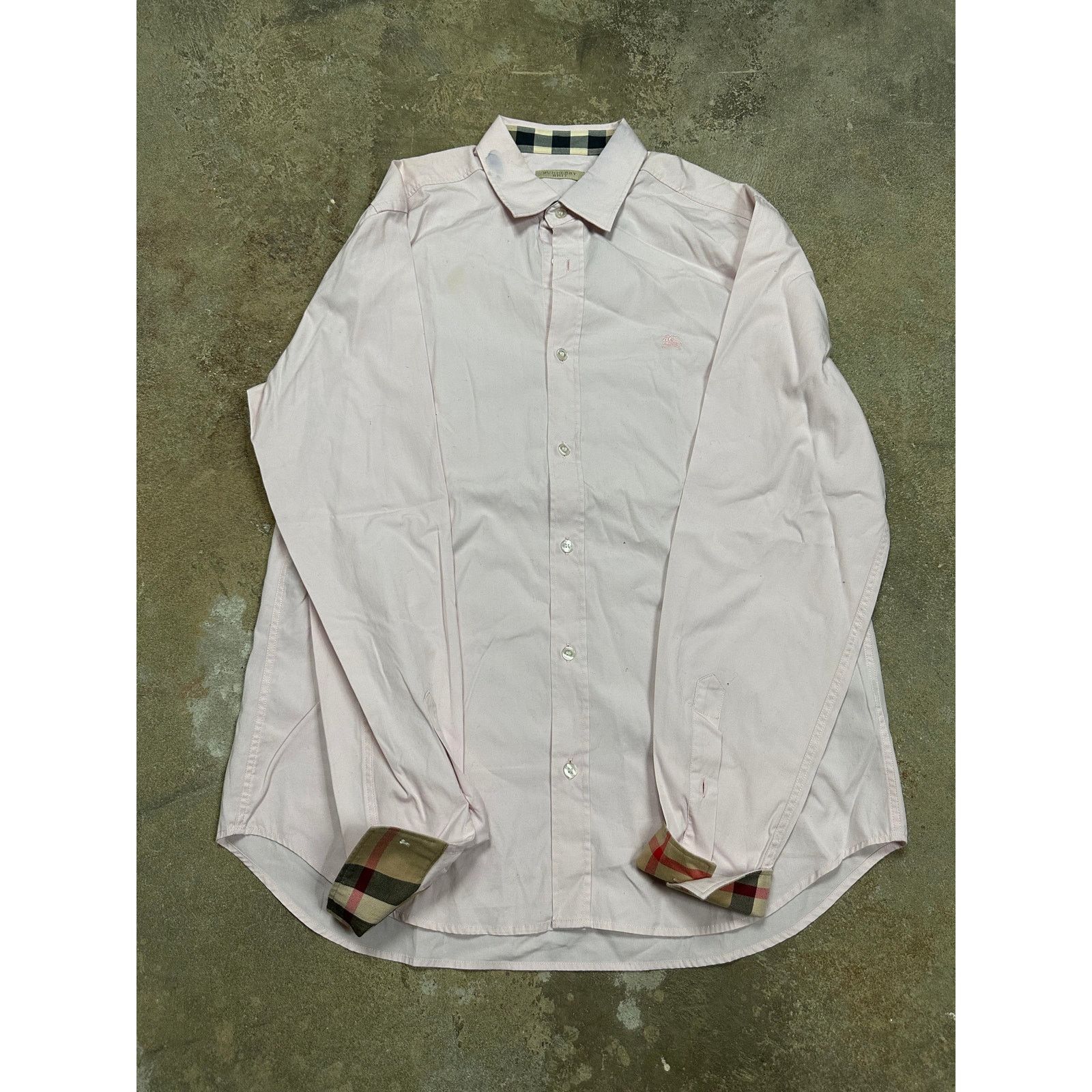 Burberry Burberry Button Up Pink Large Used Size US L / EU 52-54 / 3 - 1 Thumbnail