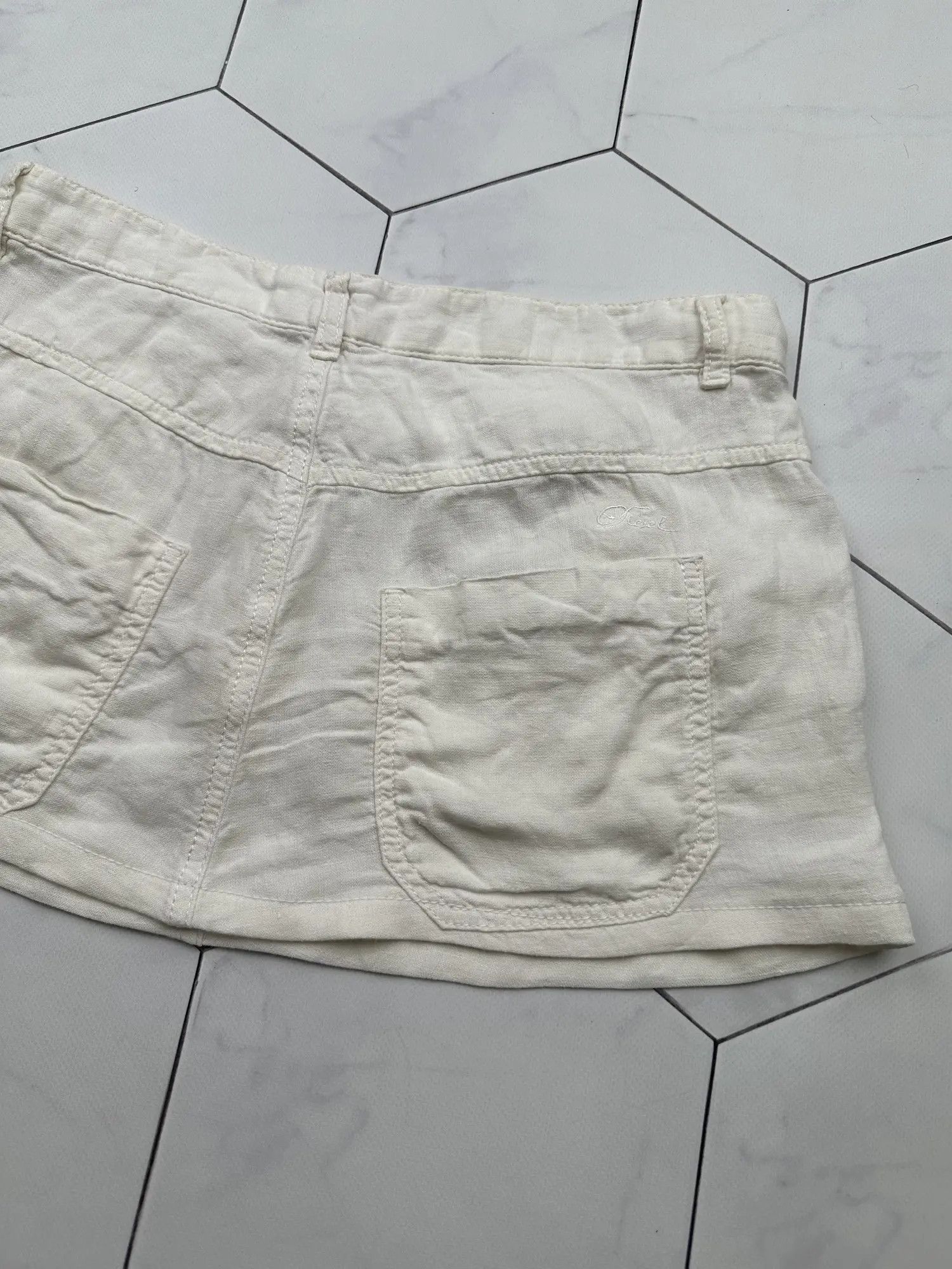 Diesel Diesel Linen Vintage Mini Skirt (B190) Size 27" / US 4 / IT 40 - 11 Thumbnail