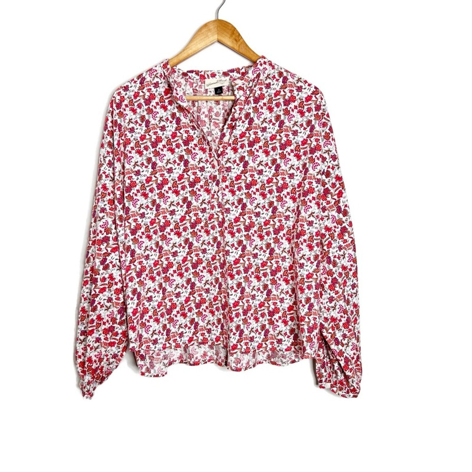 Target Basics Universal Thread Women’s Floral Red Flare Blouse Size M / US 6-8 / IT 42-44 - 2 Thumbnail