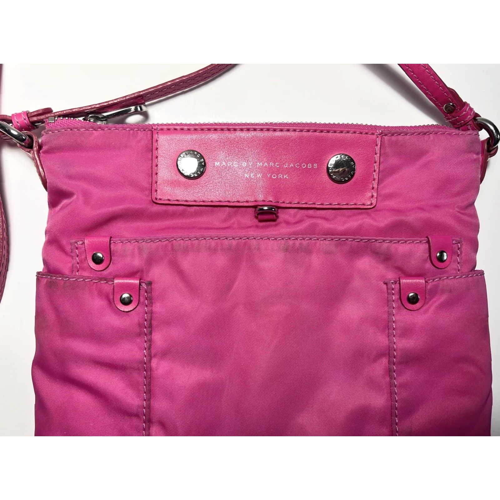 Marc by Marc Jacobs VINTAGE Marc by Marc Jacobs SIA Crossbody Bag Preppy Nylon Begonia Pink 9” x 9” x 2” Lightweight Womens Bag Size ONE SIZE - 2 Thumbnail