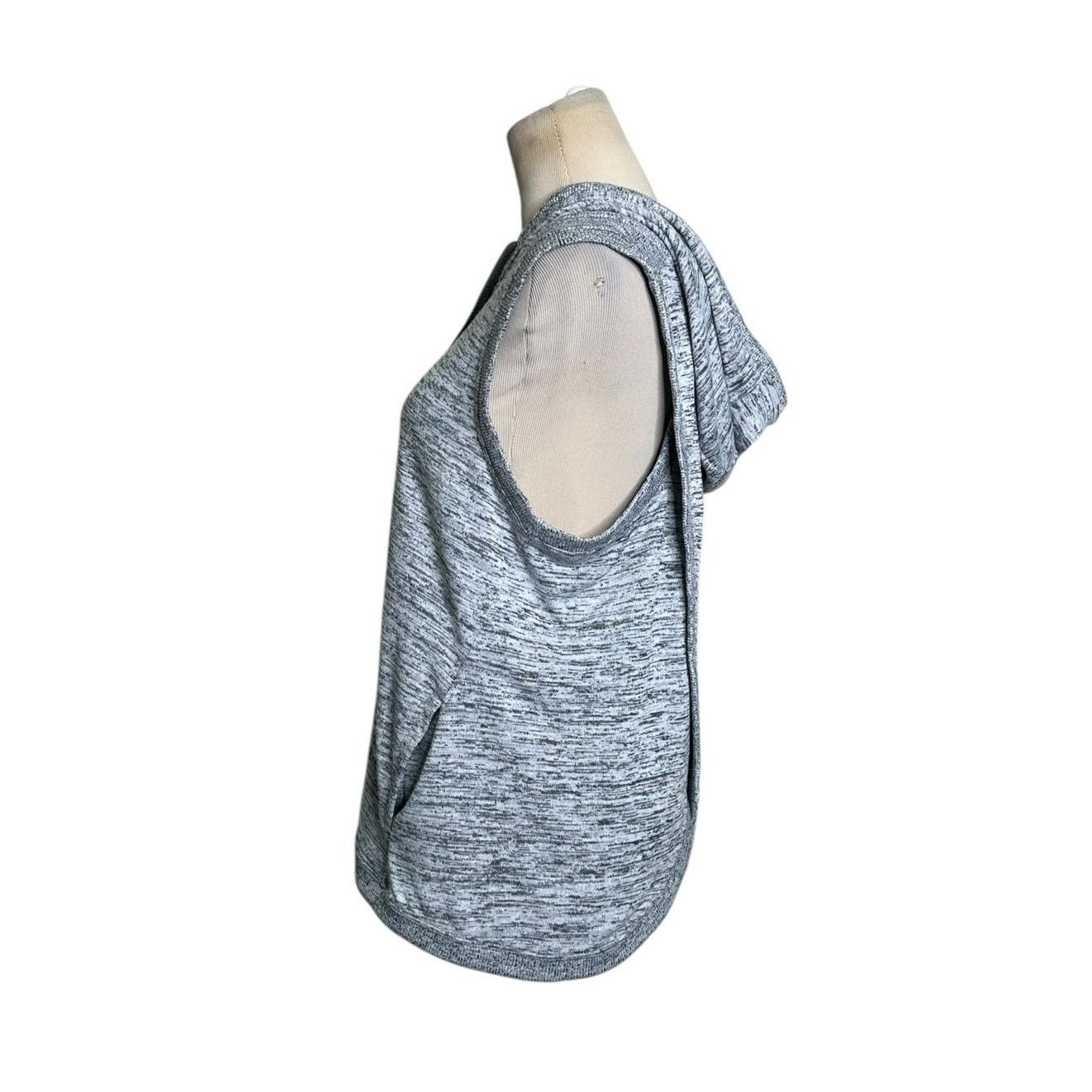 Athleta Athleta heathered gray blissful balance hooded vest Size XS Size XS / US 0-2 / IT 36-38 - 6 Thumbnail