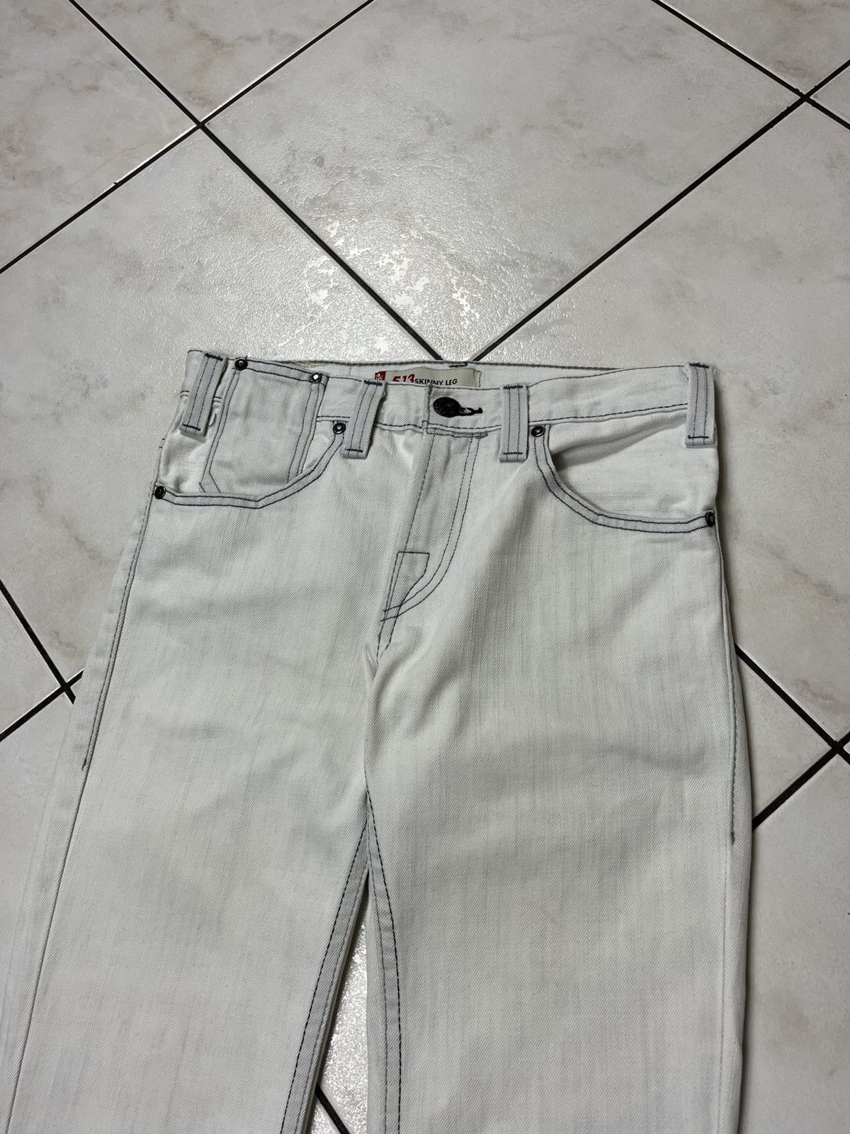 Designer × Levi's × Vintage Vintage Levi’s 513 skinny leg zip pockets denim jeans pants Size US 30 / EU 46 - 3 Thumbnail