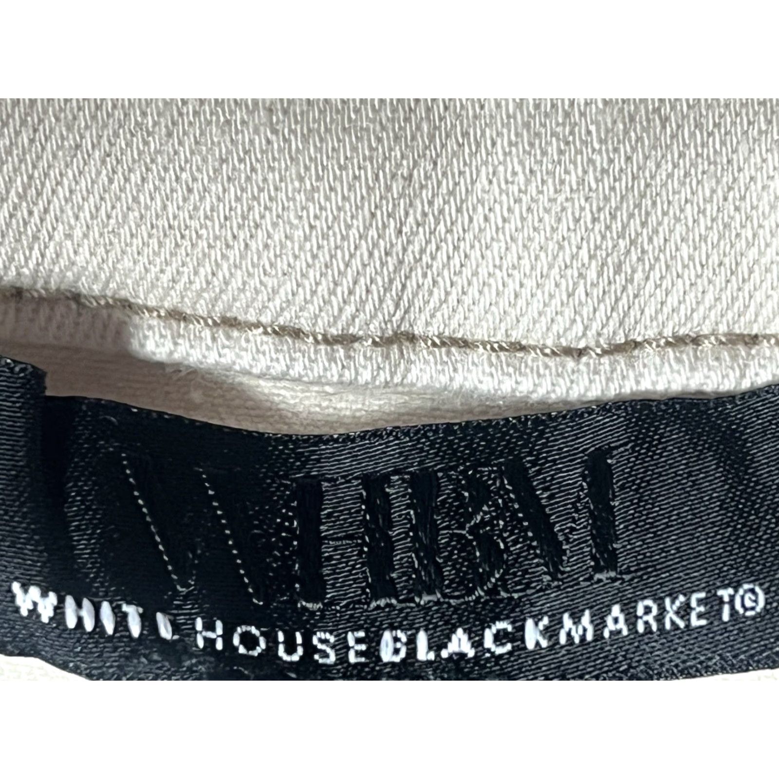 White House Black Market White House Black Market Dress NWT Beige Button-Front V-Neck Sleeveless Knee Length Size 0 Pencil Women Shoes? Size XS / US 0-2 / IT 36-38 - 6 Thumbnail