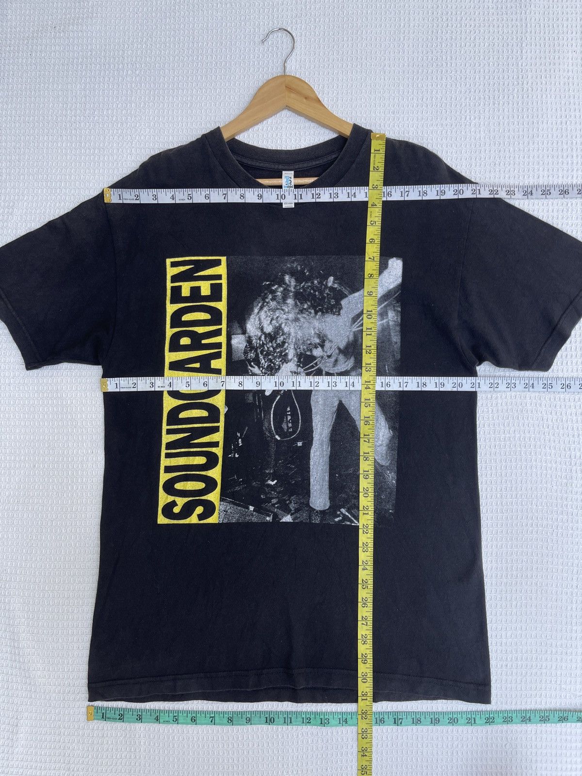 Band Tees Last Drop🔥Rare🔥Vintage Soundgarden Promo Faded Grunge Tee Size US L / EU 52-54 / 3 - 9 Thumbnail
