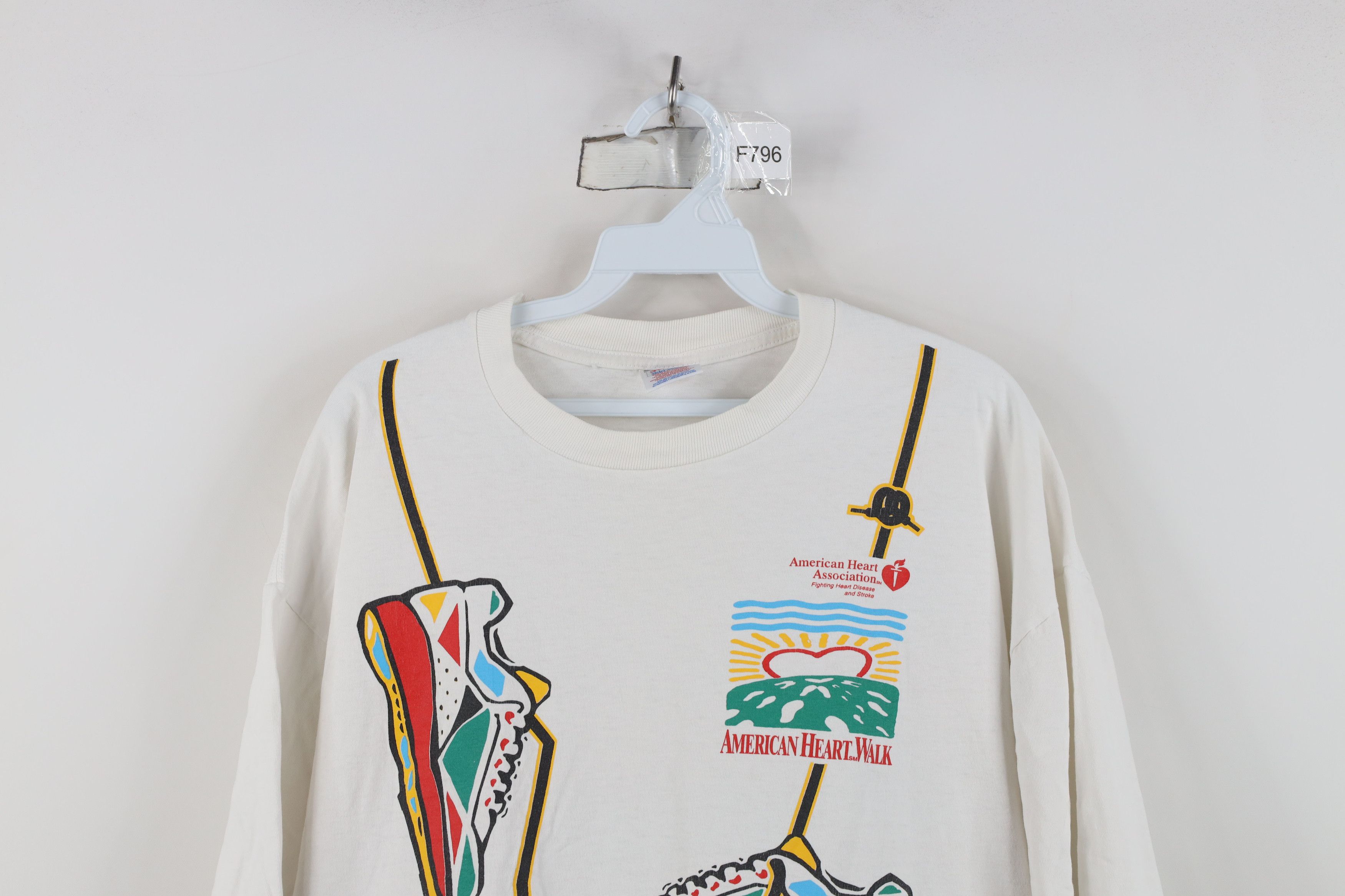 Vintage Vintage 90s Streetwear Heart Walk Shoes Short Sleeve T-Shirt Size US XL / EU 56 / 4 - 2 Thumbnail