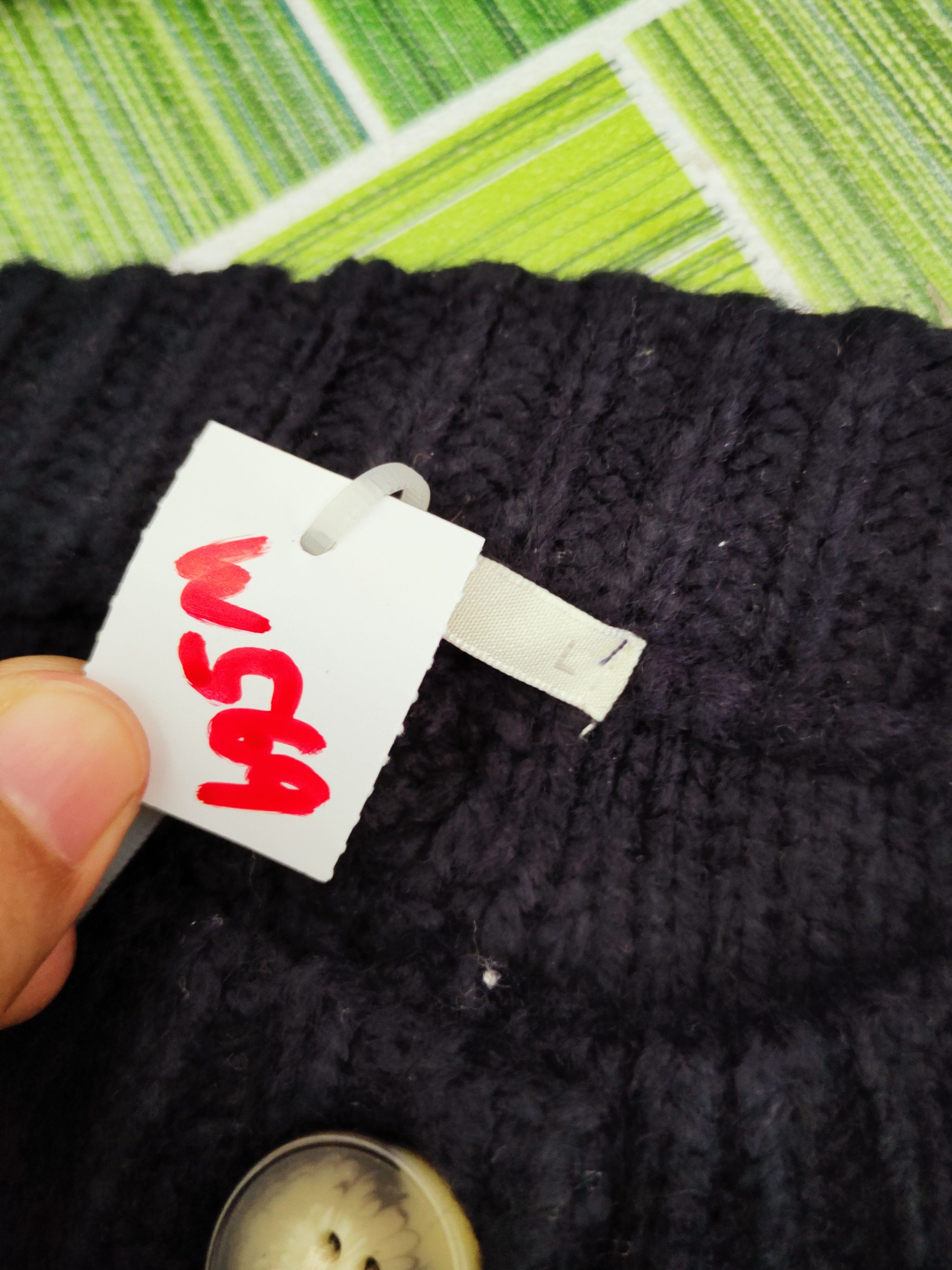 Aran Isles Knitwear GU japan Navy cable Knitwear Cardigan #W569 Size US L / EU 52-54 / 3 - 11 Thumbnail