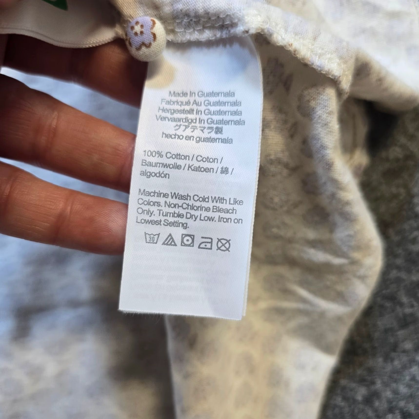 J.Crew J.CREW Blouse Shirt Womens Small Purple White Floral 1/4 Button Peasant Career Knit Lightweight Casual Long Sleeve Round Neck Buttoned Cuff Size S / US 4 / IT 40 - 7 Thumbnail