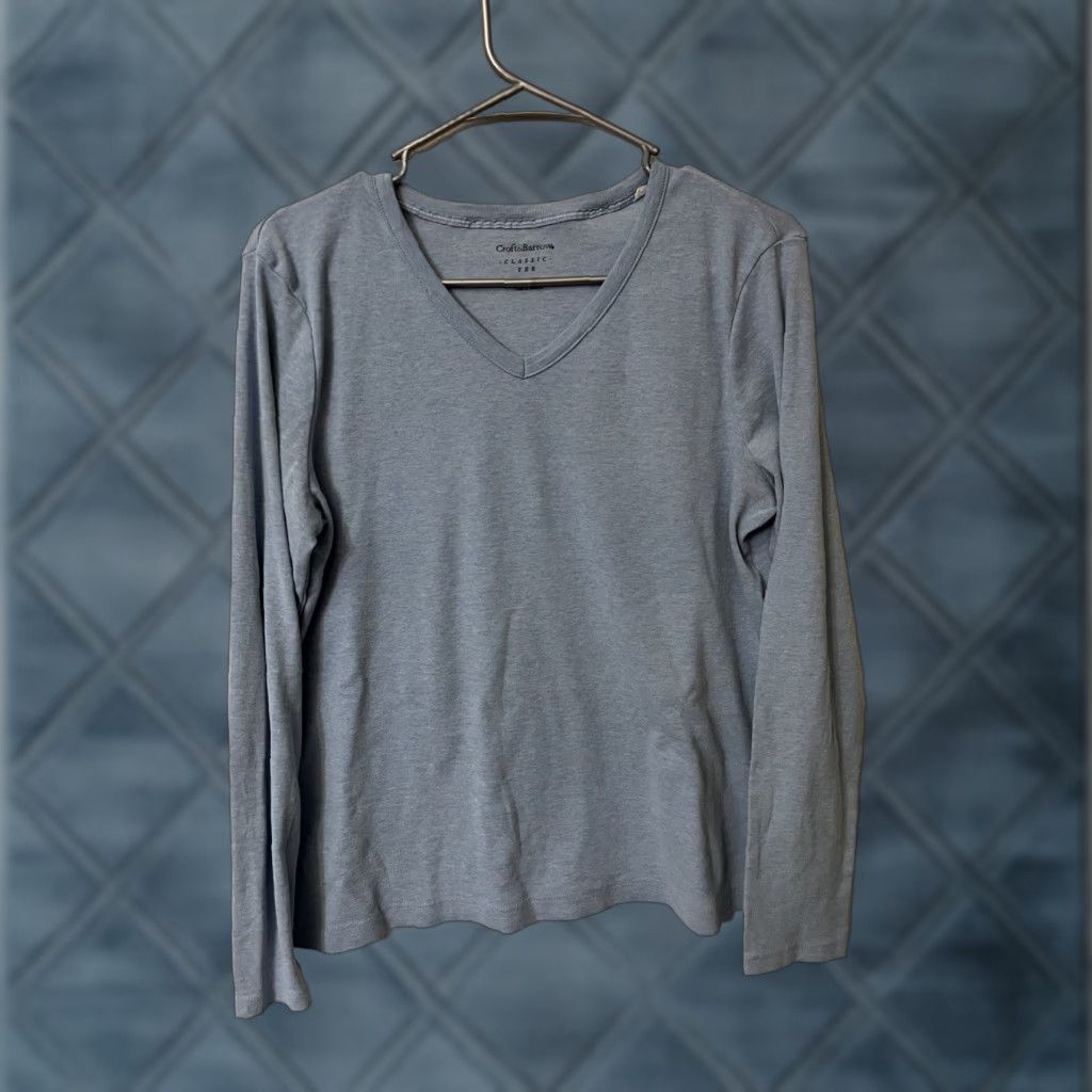 Croft & Barrow Croft & Barrow T-Shirt Blue Knit V-Neck Long Sleeve Size L Womens Classic Casual Shirt Size L / US 10 / IT 46 - 1 Thumbnail