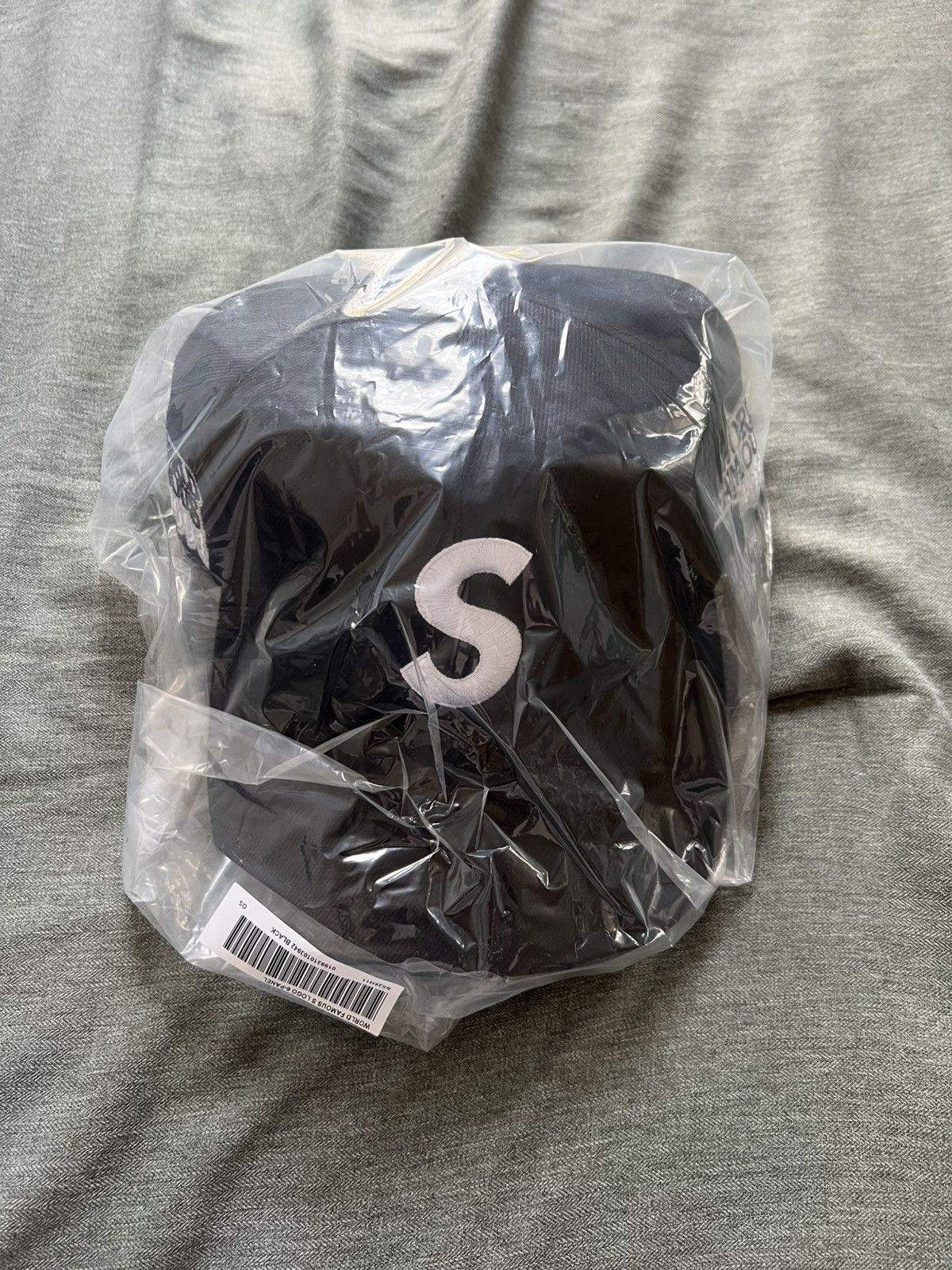Supreme Supreme World Famous S Logo 6 Panel Black Size ONE SIZE - 1 Thumbnail