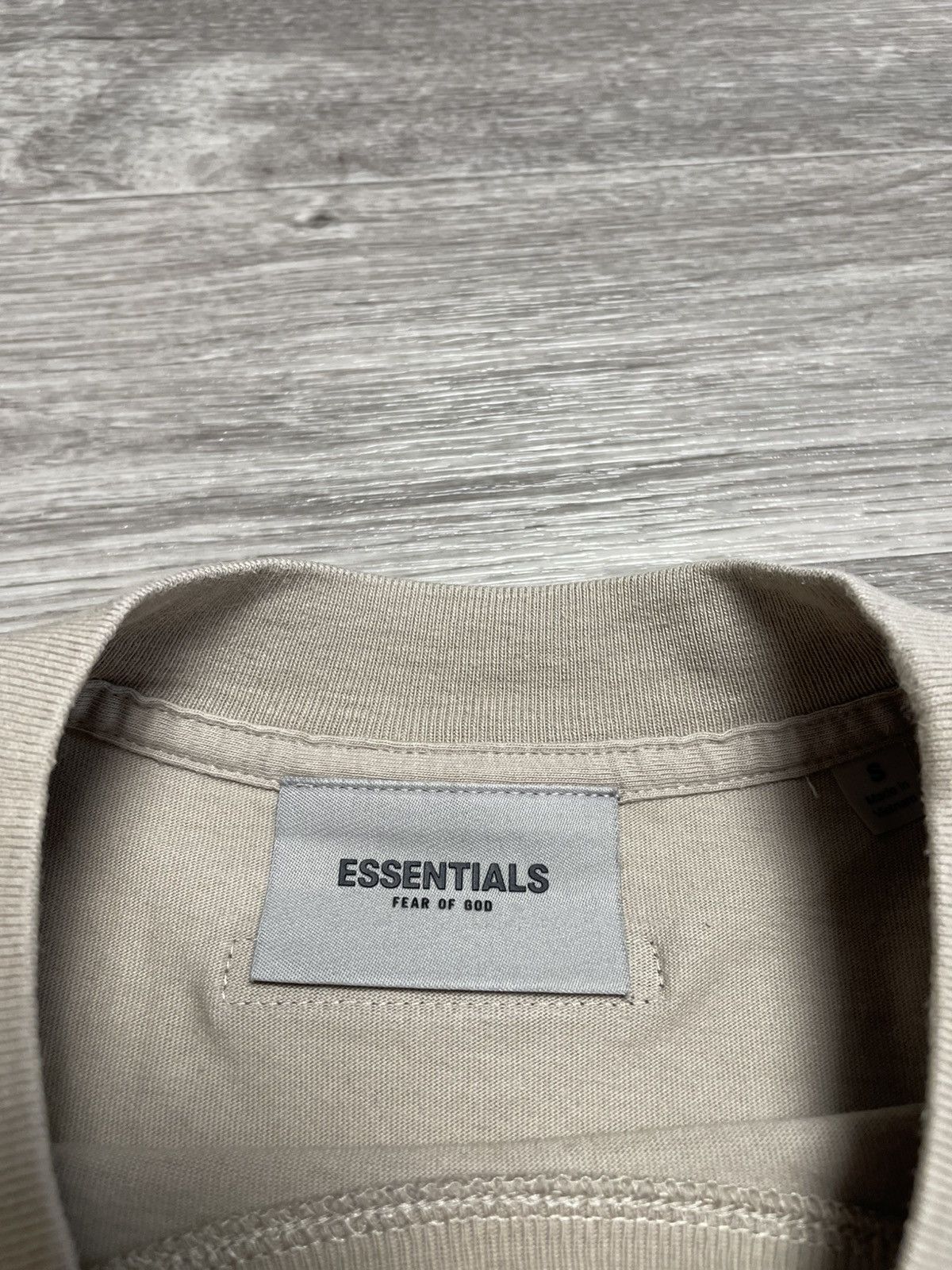 Essentials Fear Of God Essentials Beige Reflective Logo Long Sleeve Tee Size US S / EU 44-46 / 1 - 15 Thumbnail