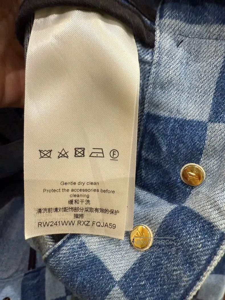 Louis Vuitton Louis Vuitton Checkerboard Denim Jacket. Size US S / EU 44-46 / 1 - 6 Thumbnail