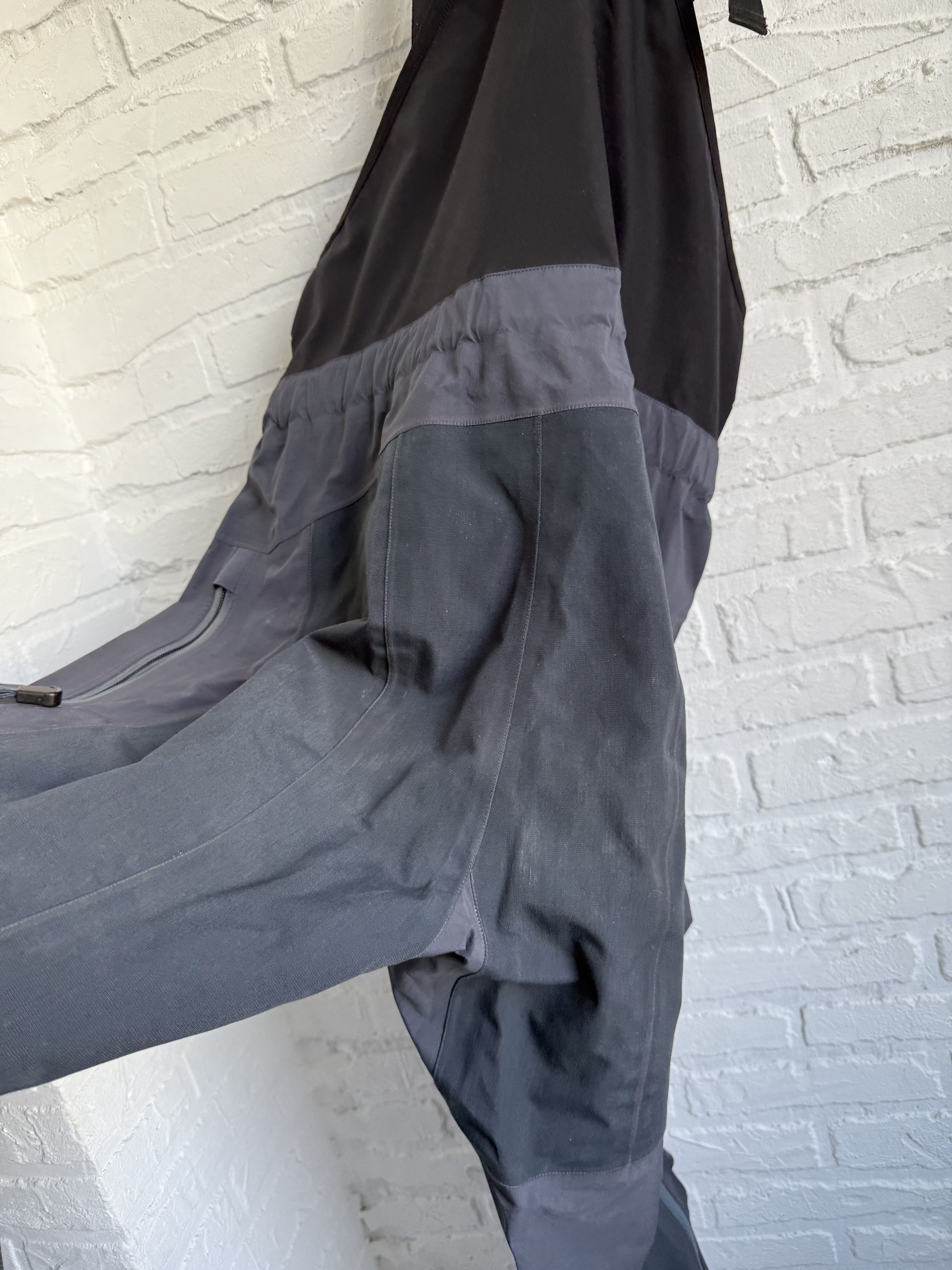 Arc'teryx Vintage Arc'teryx overall ski pants gore-tex Size US 30 / EU 46 - 21 Thumbnail