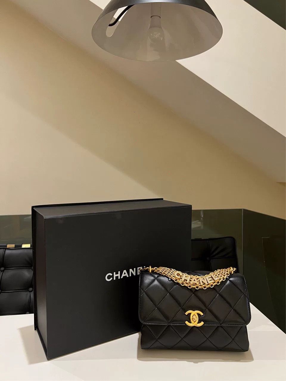Chanel Pre-loved Bag Very good condition Size ONE SIZE - 1 Thumbnail