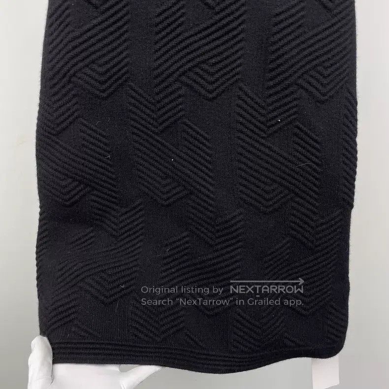 Hermes Hermes Black Letter Embroidered Wool Round Neck Sleeveless Size XS / US 0-2 / IT 36-38 - 6 Thumbnail