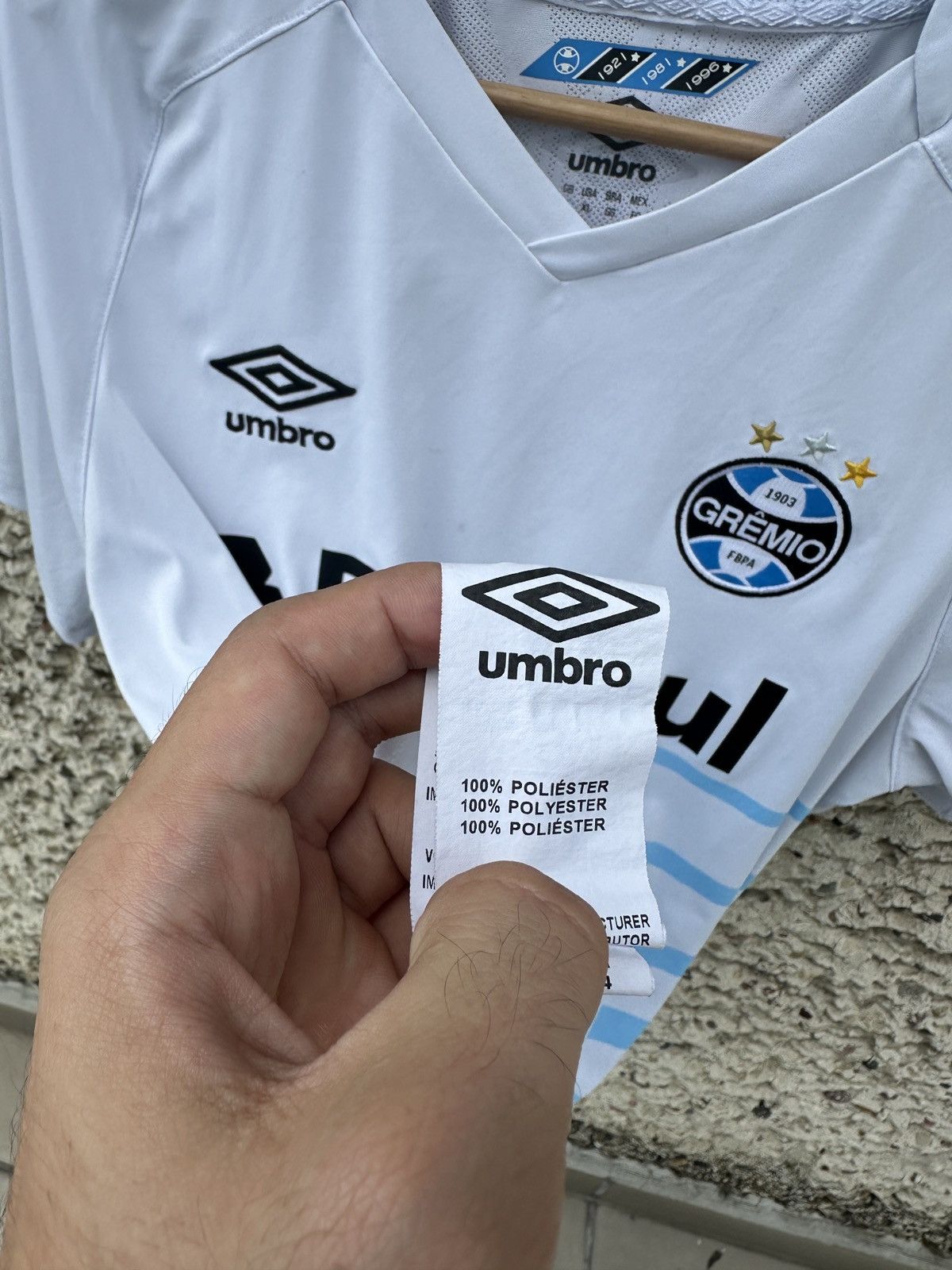Umbro Gremio Umbro football jersey 2021 kit Size US XL / EU 56 / 4 - 5 Thumbnail