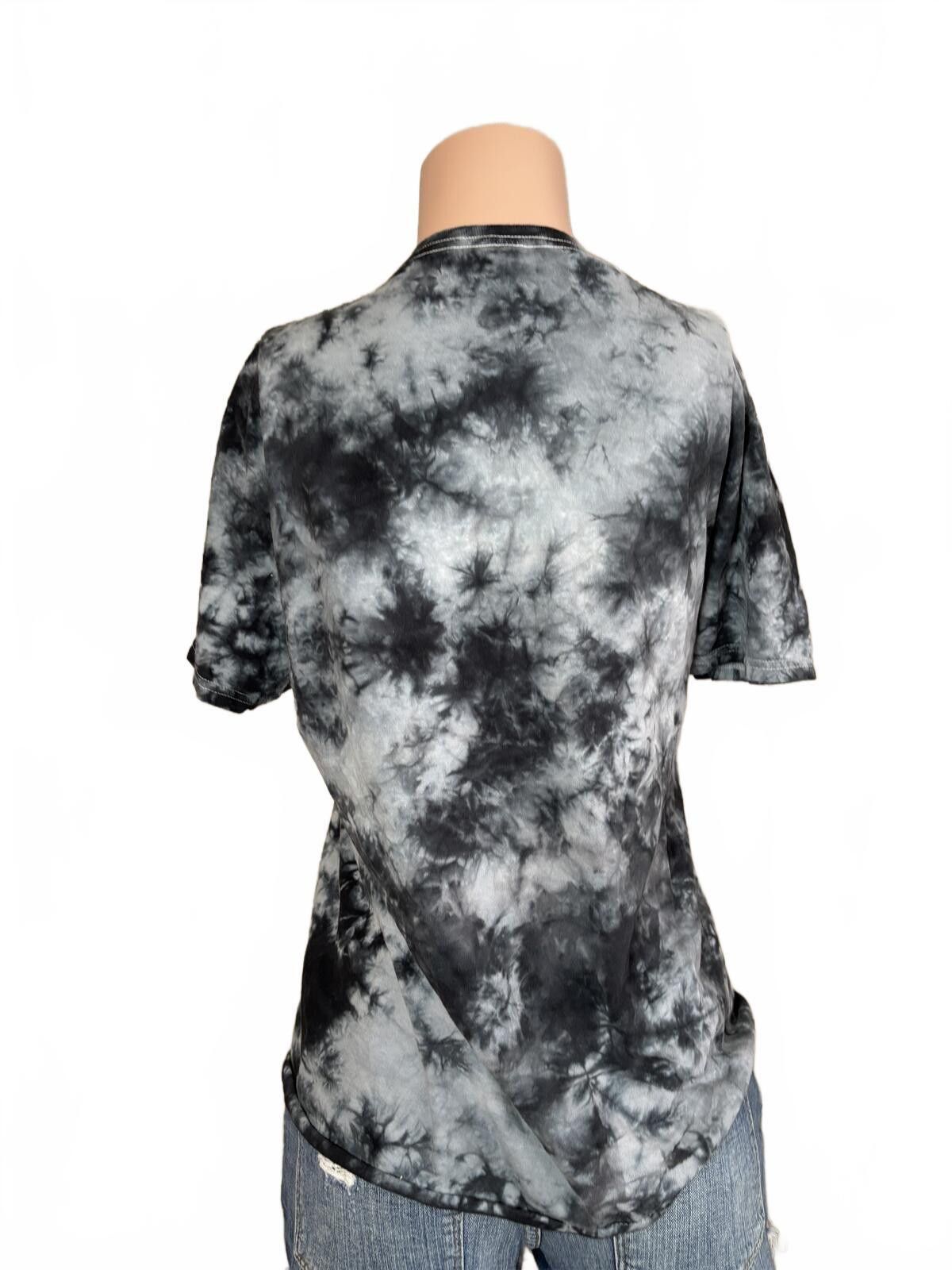 Other Tie Dye Aaliyah Princess of R&B Graphic T-Shirt. Medium. Size 32" / US 10 / IT 46 - 5 Thumbnail
