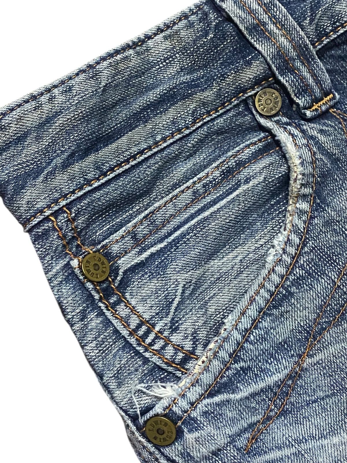 Edwin Vintage Japanese Brand Edwin Bluetrip Distressed Loose Jeans Size US 29 - 13 Thumbnail