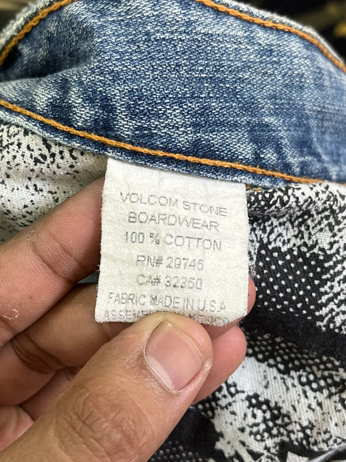 4GSELLER × Volcom Vintage Volcom Flare Distressed Denim Size US 33 - 16 Thumbnail