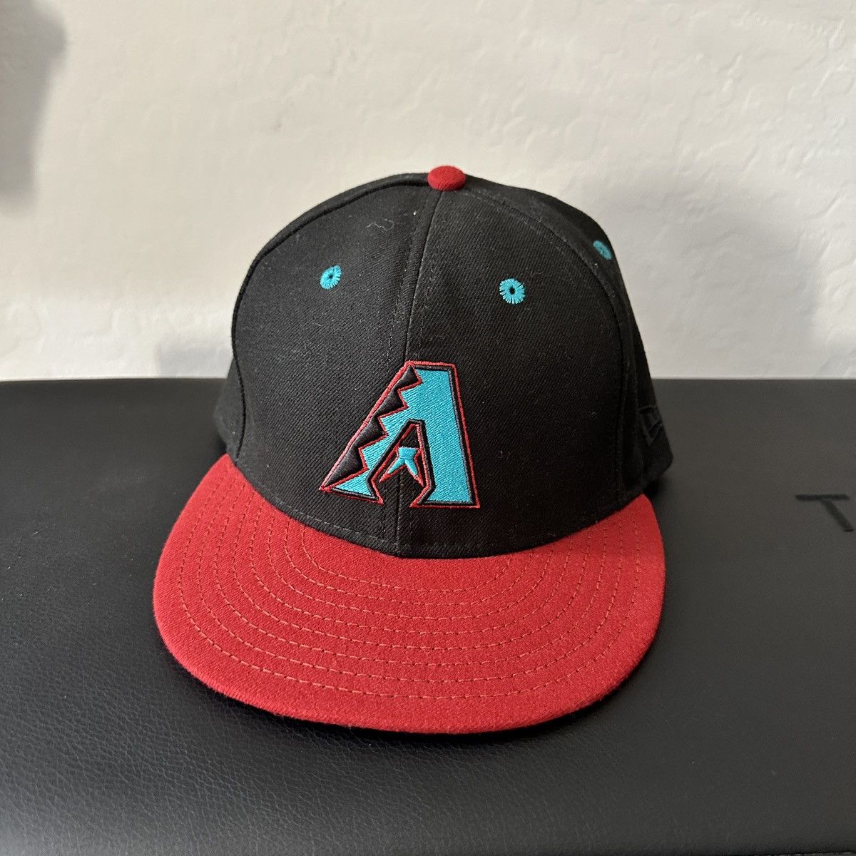 New Era Arizona Diamondbacks New Era Hat Good Condition Size 7 3/4 Size 44 - 1 Thumbnail