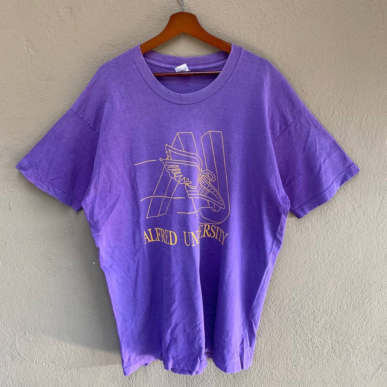Vintage Rare Distressed Vintage Alfred University Quotes Tees Size US XL / EU 56 / 4 - 1 Thumbnail