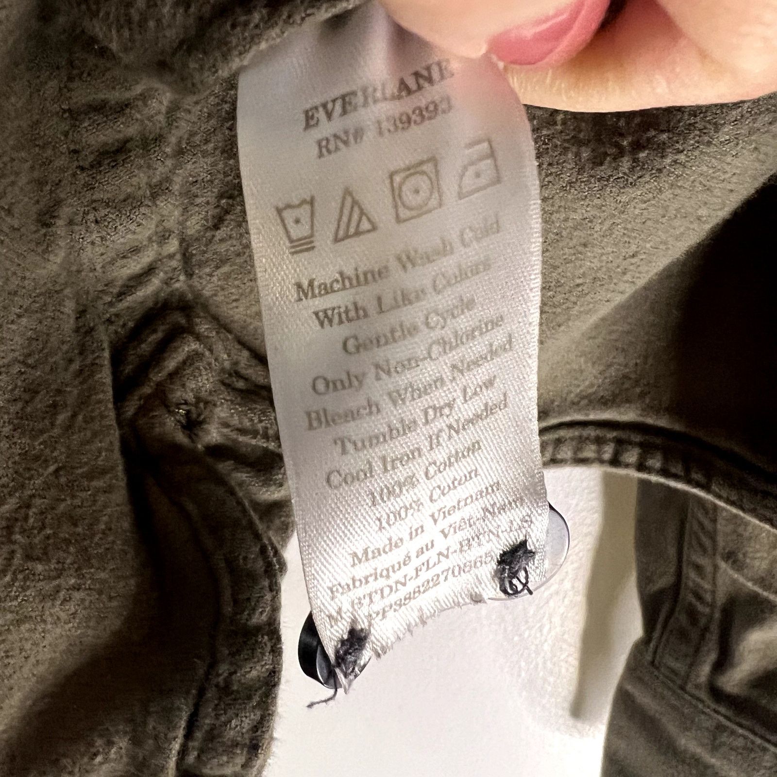 Everlane Everlane Men's Button Down Shirt Army Green size L Size US L / EU 52-54 / 3 - 3 Thumbnail