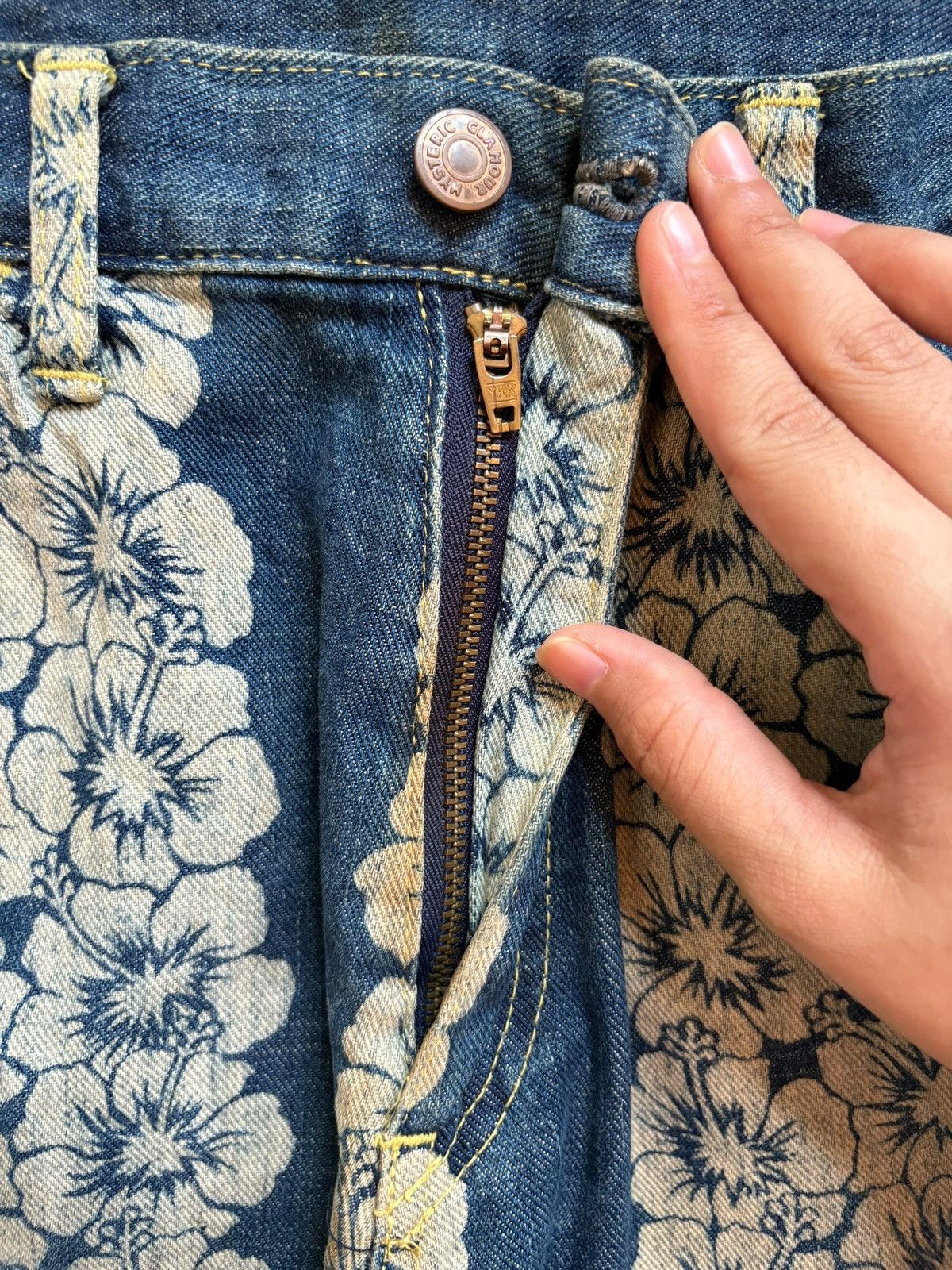 Hysteric Glamour Vintage Hysteric Glamour Mud Wash Flower Style Flare Jeans Size US 28 / EU 44 - 3 Thumbnail
