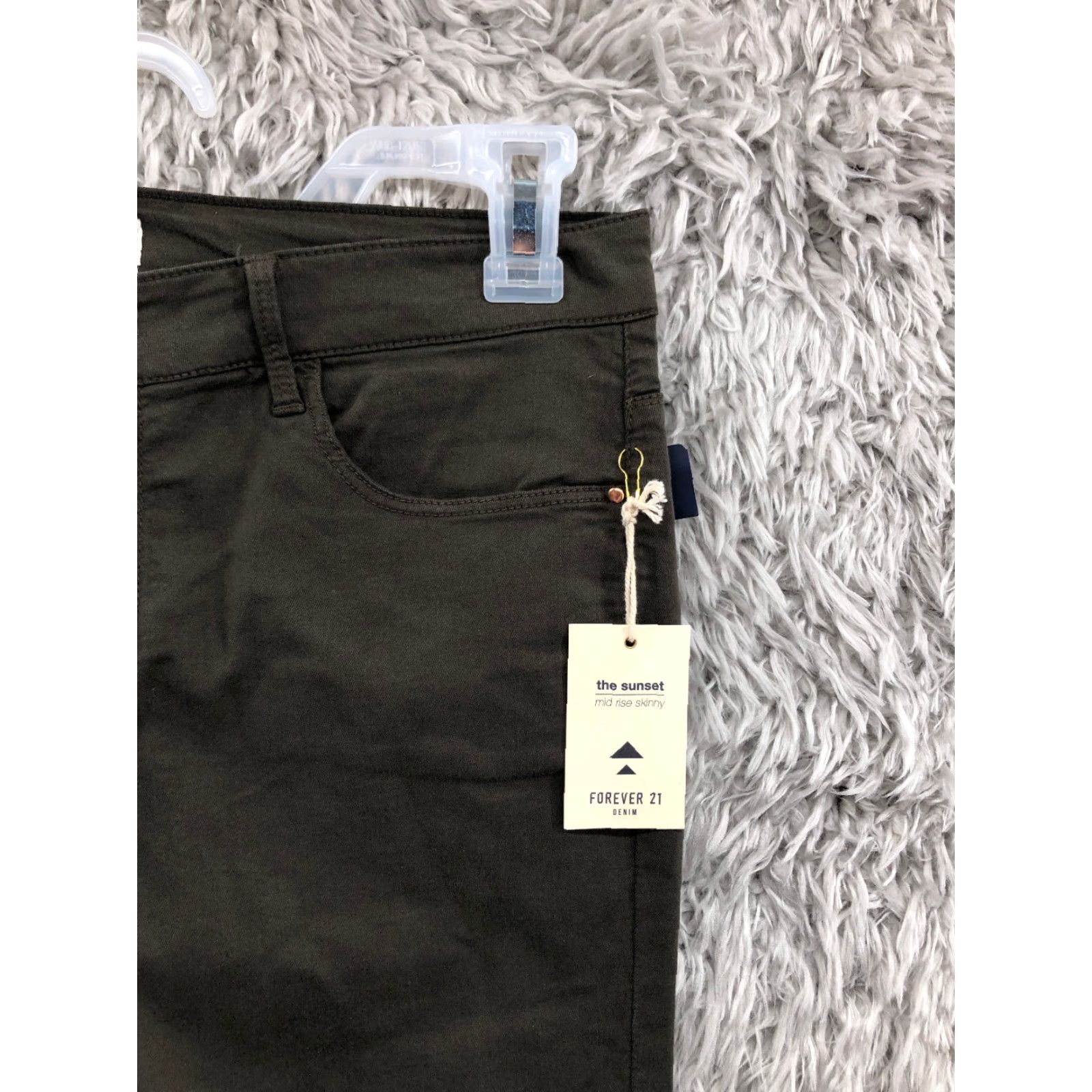 Forever 21 FOREVER 21 Jeans Skinny Dark Green Denim 30 Womens Mid Rise 5-Pocket Regular Inseam 29in Cotton Denim Size 30" / US 8 / IT 44 - 5 Thumbnail
