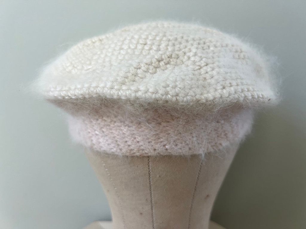 Vintage 1950s Vintage Pink Cashmere Knitted Handmade Beret Child Hat Size ONE SIZE - 1 Thumbnail
