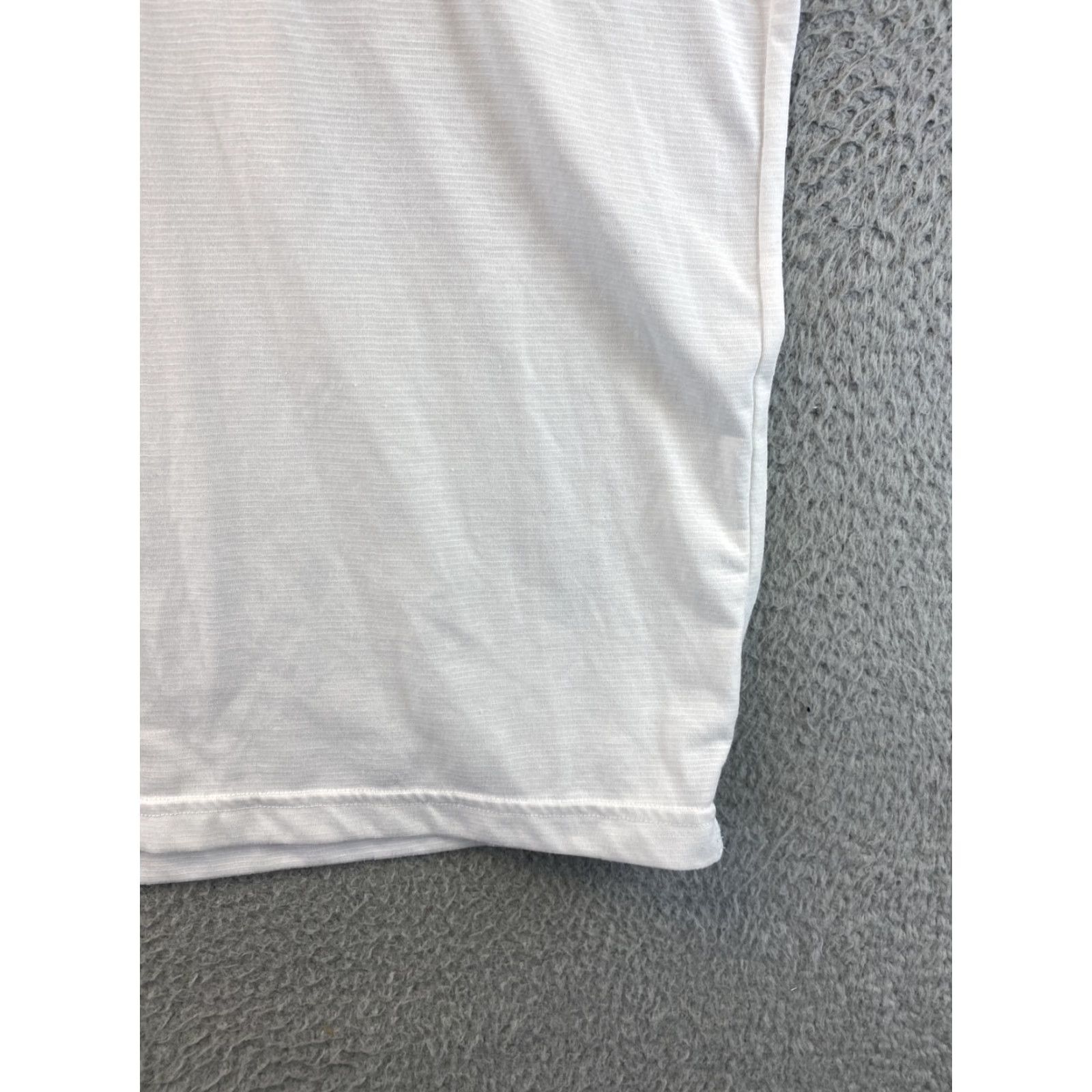 Under Armour Under Armour Short Sleeve Polo Shirt Heatgear Loose Mens Sz L White /72-55 Size US L / EU 52-54 / 3 - 3 Thumbnail