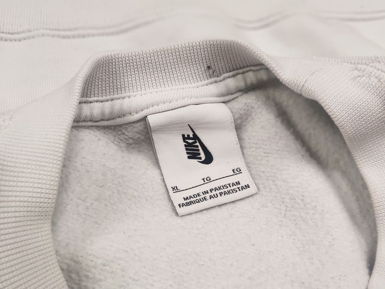 Nike Rare reworked nike skeleton Logo vintage Sweatshirt Y2K Size US XL / EU 56 / 4 - 15 Thumbnail