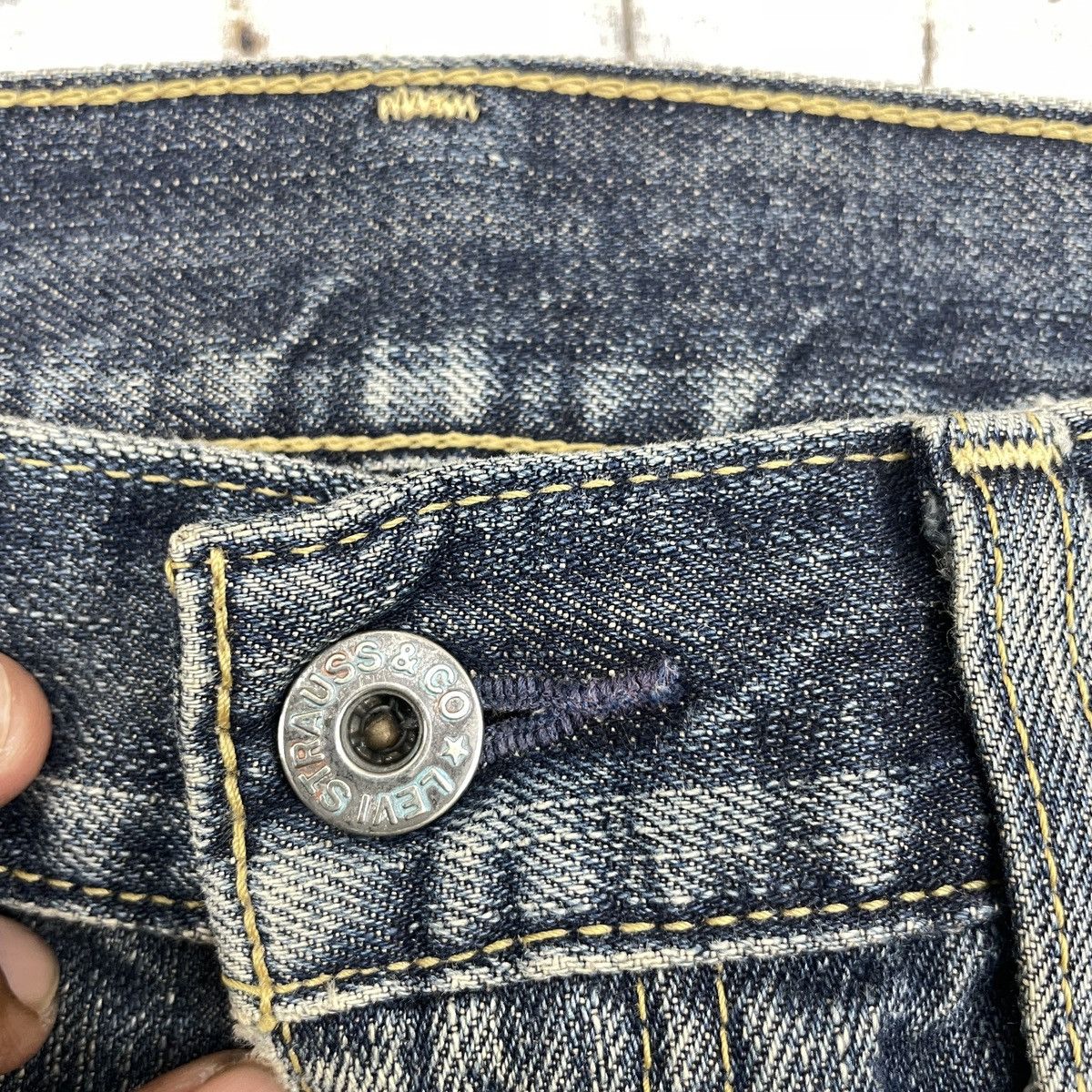 Levi's × Vintage Vintage Levis 504 Baggy Distressed Jeans wc 338 Size US 33 - 6 Thumbnail