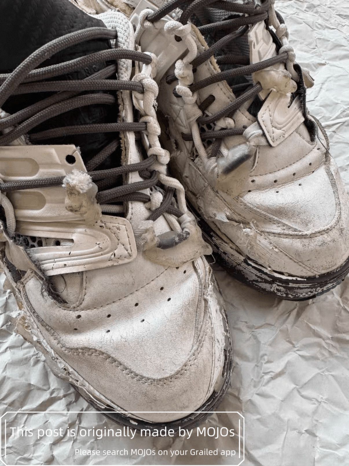Maison Margiela Sz 43 Distressed Melting Joint Sneaker mojos1946125 Size US 10 / EU 43 - 5 Thumbnail