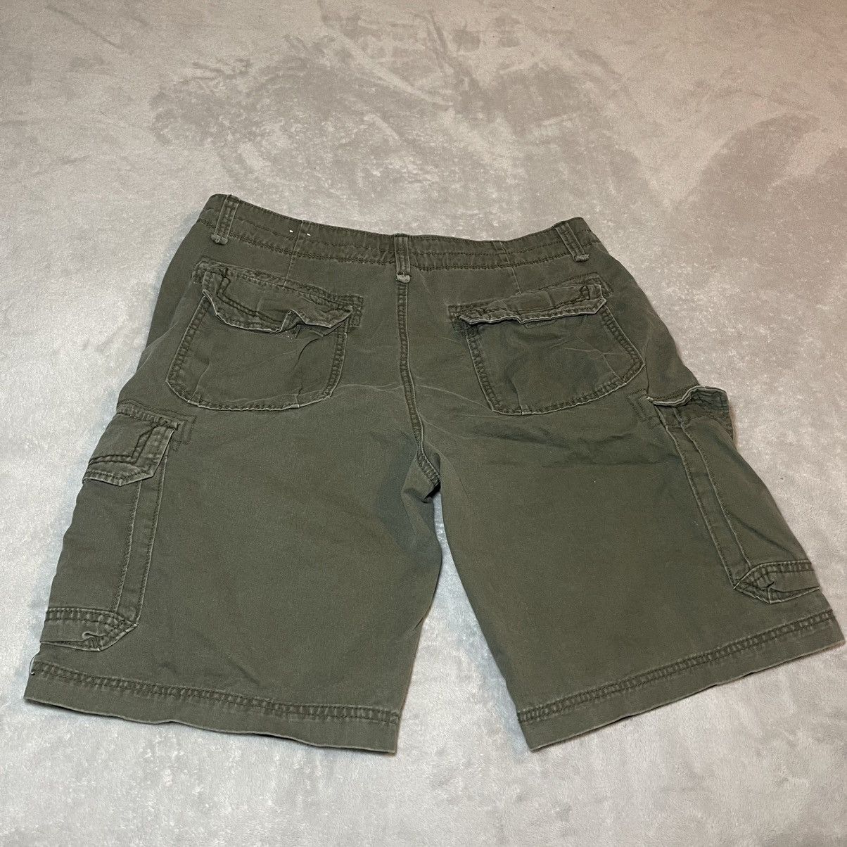 UNIONBAY Vintage Unionbay Mens Cargo Shorts 38 Green Y2K Cotton Size US 38 / EU 54 - 2 Thumbnail