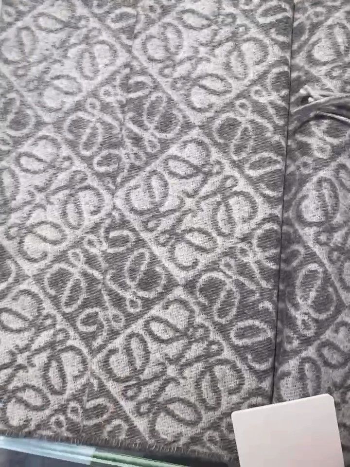 Loewe LOEWE Fur woolen scarf in light grey Size ONE SIZE - 1 Preview