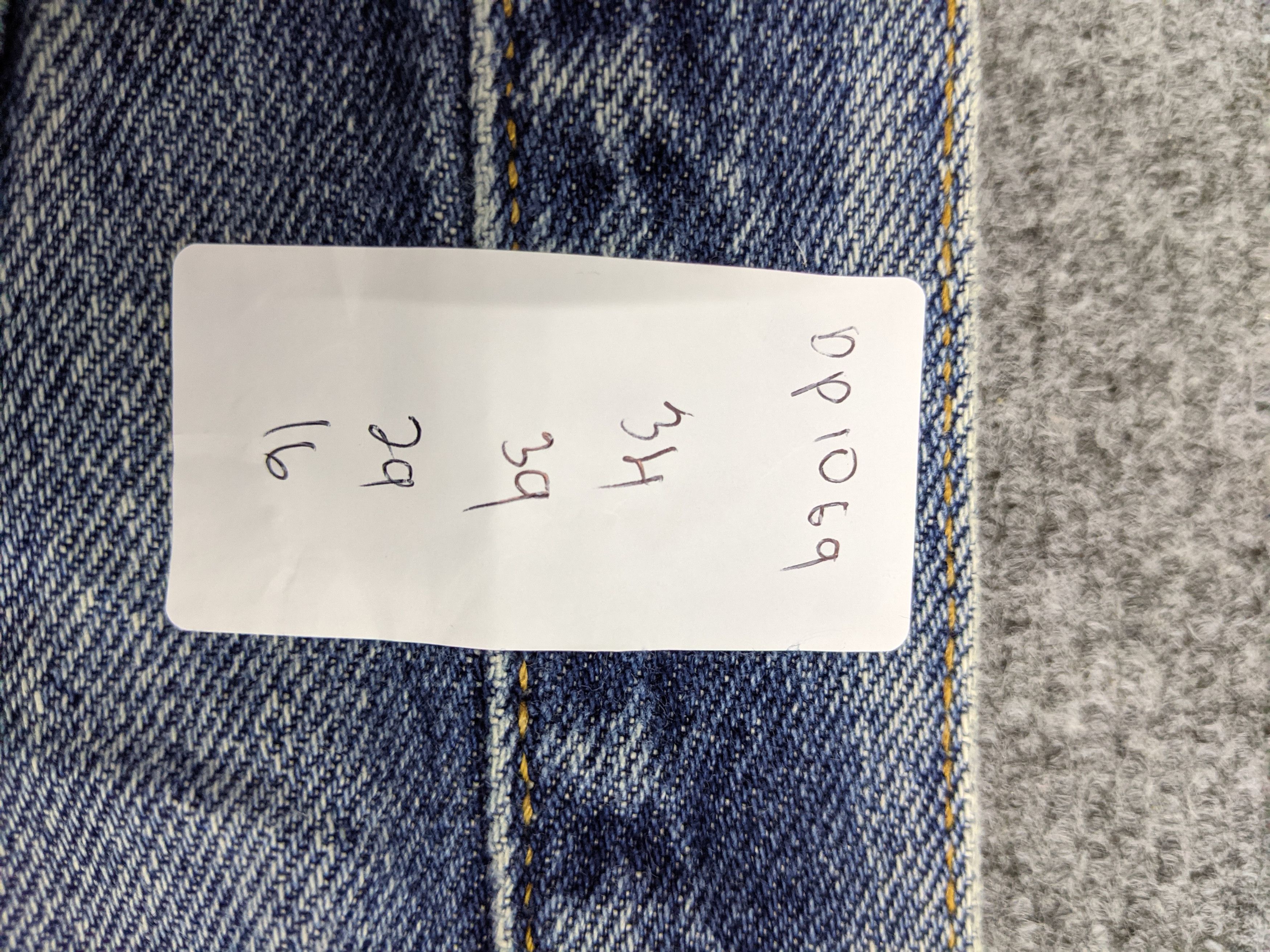 Levi's Vintage Levis 505 Faded Blue Jeans DP1069 Size US 34 / EU 50 - 14 Thumbnail