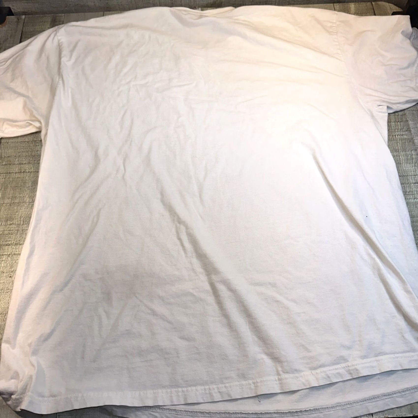 Vintage VINTAGE? The Beatles Revolver Graphic Print Shirt White XXLarge Men 2XL Short Sleeve Cotton T-Shirt #Band Size US XXL / EU 58 / 5 - 6 Thumbnail