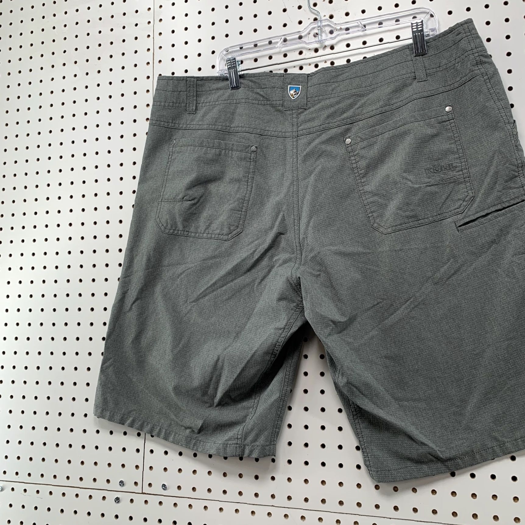 Vintage Kuhl Chino Gray Shorts Mens Size 42 Regular 11 Inseam Outdoor Casual Size US 42 / EU 58 - 6 Thumbnail