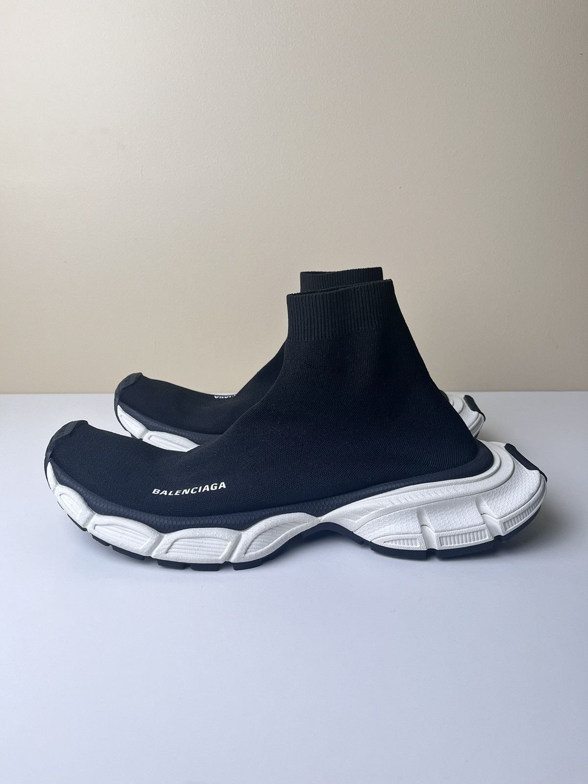 Balenciaga NEW Balenciaga 3XL Knit Speed Sock Runner Size US 11 / EU 44 - 2 Thumbnail