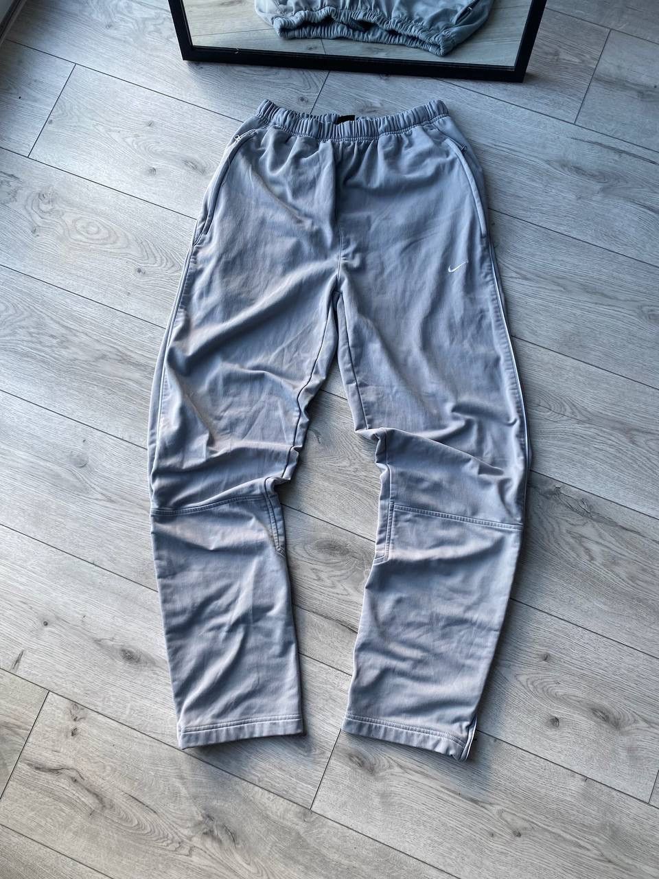 Nike × Vintage Vintage Nike Swoosh Gray Baggy Trackpants Y2K L Size US 34 / EU 50 - 1 Thumbnail